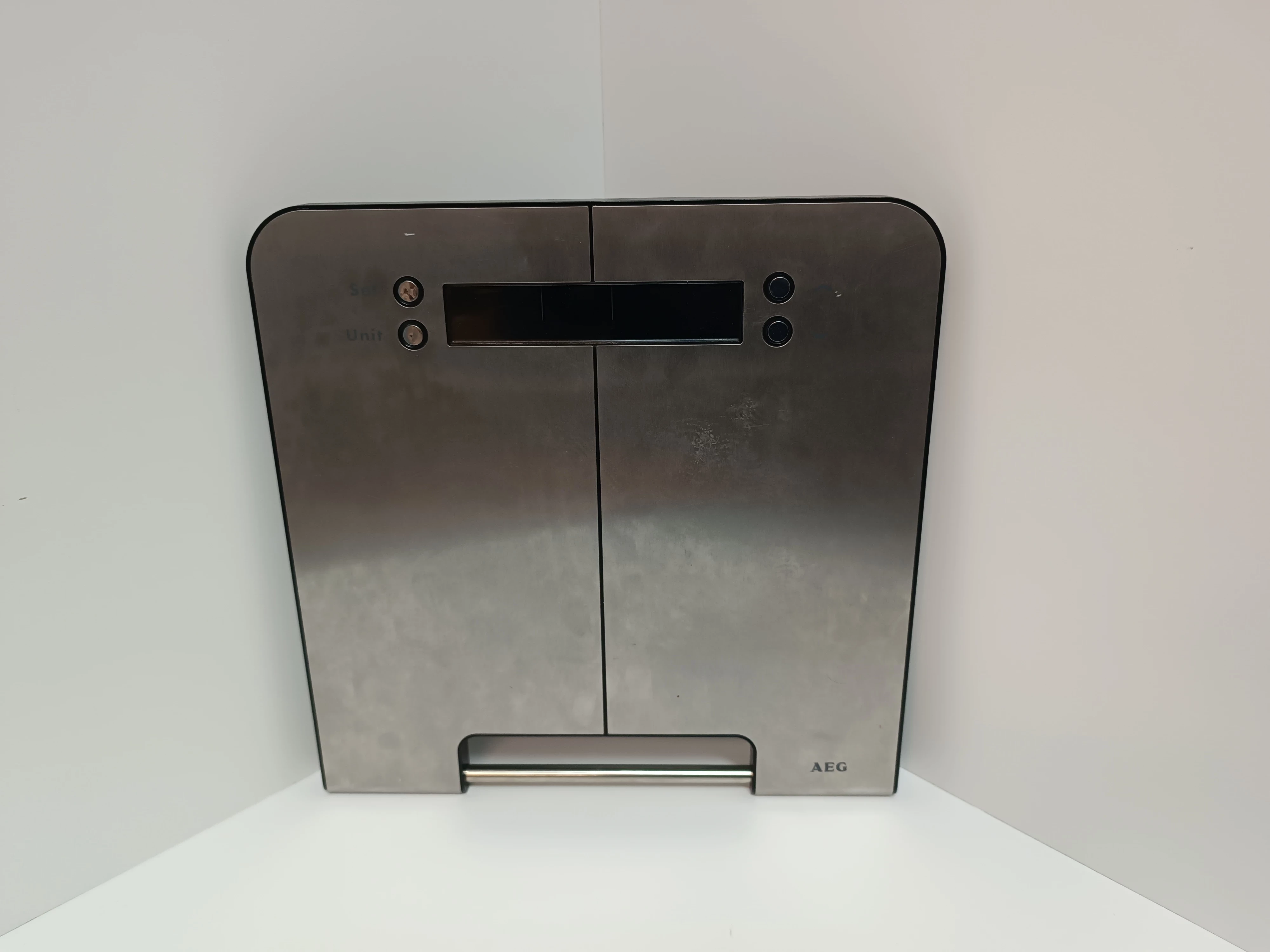 waga-aeg-pw-5570-fa-rodzaj-129210-1