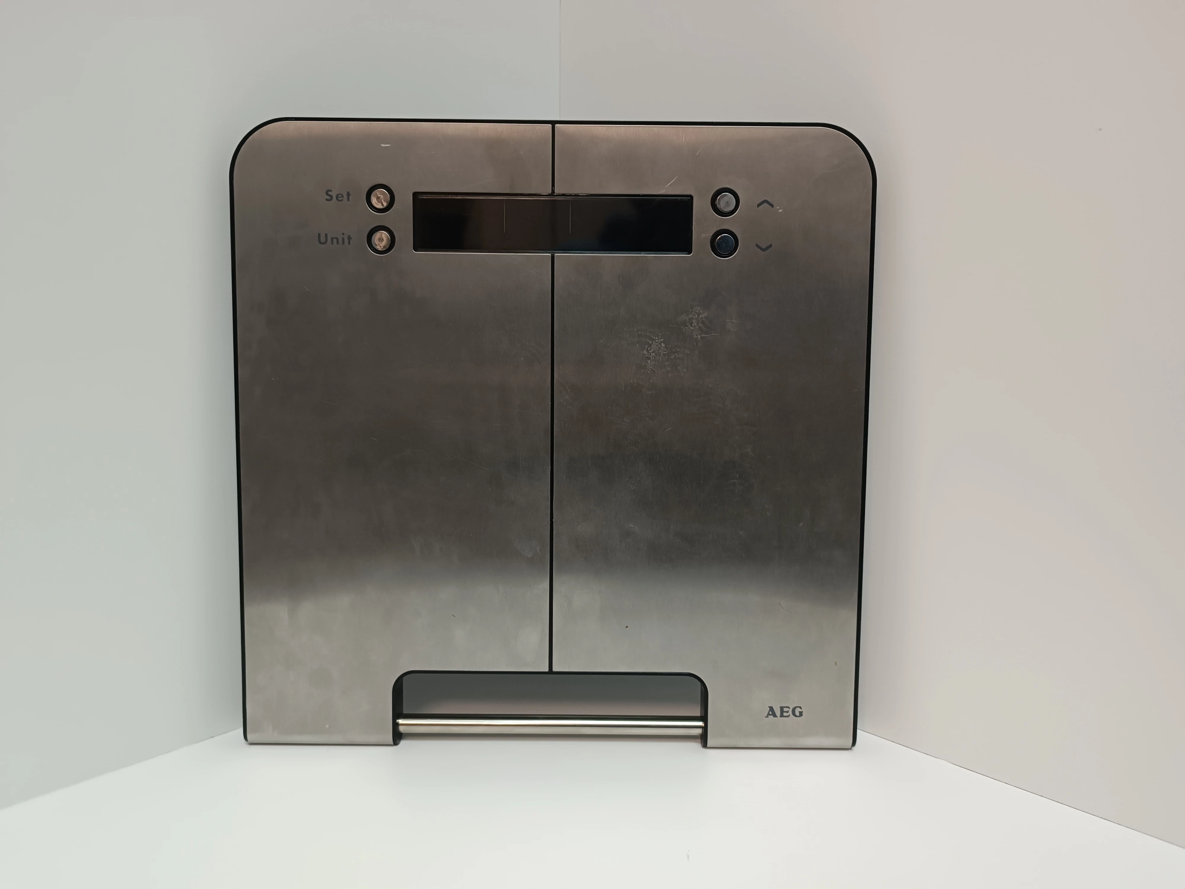 waga-aeg-pw-5570-fa-kolor-dominujacy-129357-8