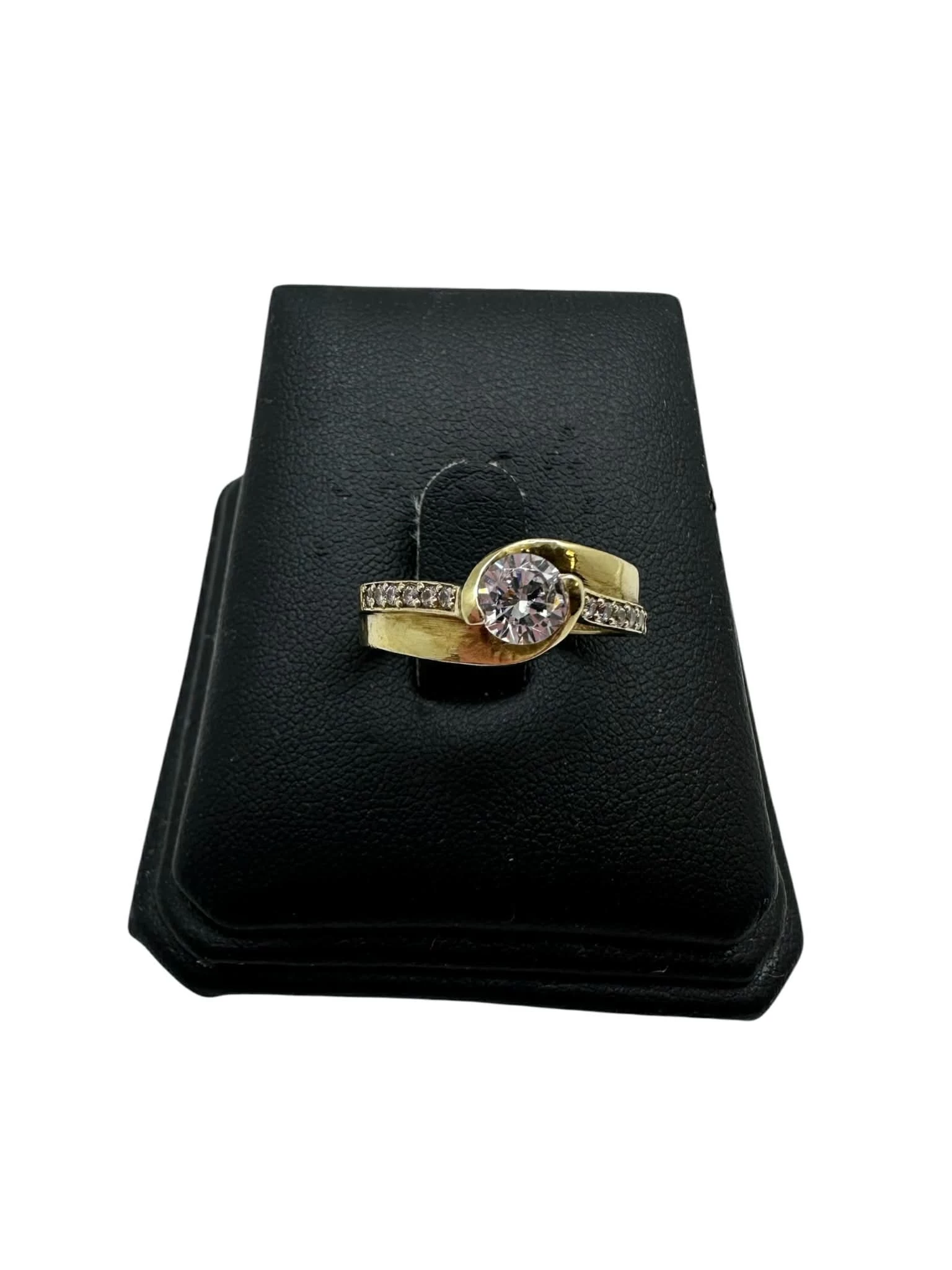 wyjatkowy-zloty-pierscionek-r15-333-250g-stan-11323-2