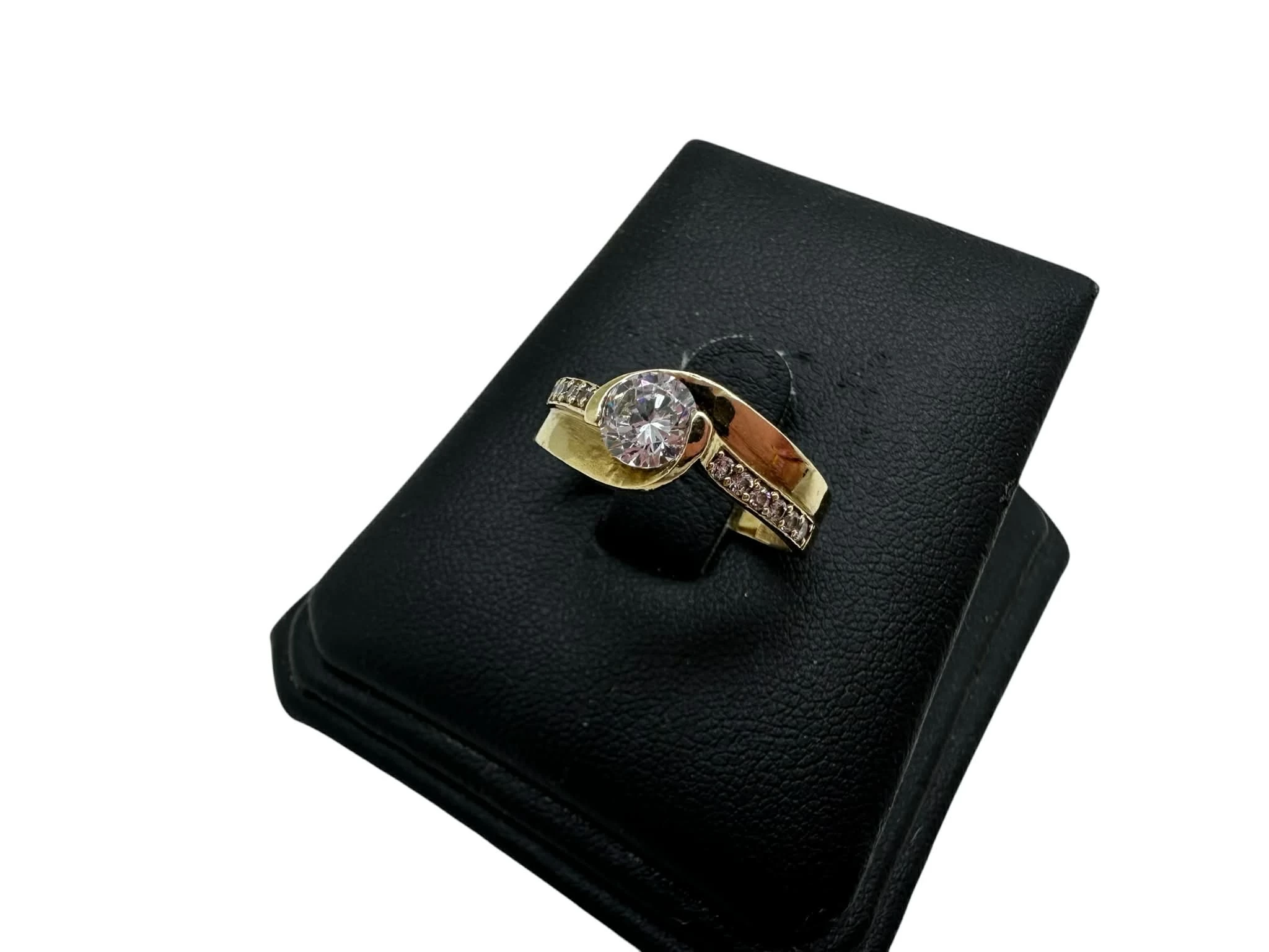 wyjatkowy-zloty-pierscionek-r15-333-250g-material-15835-2