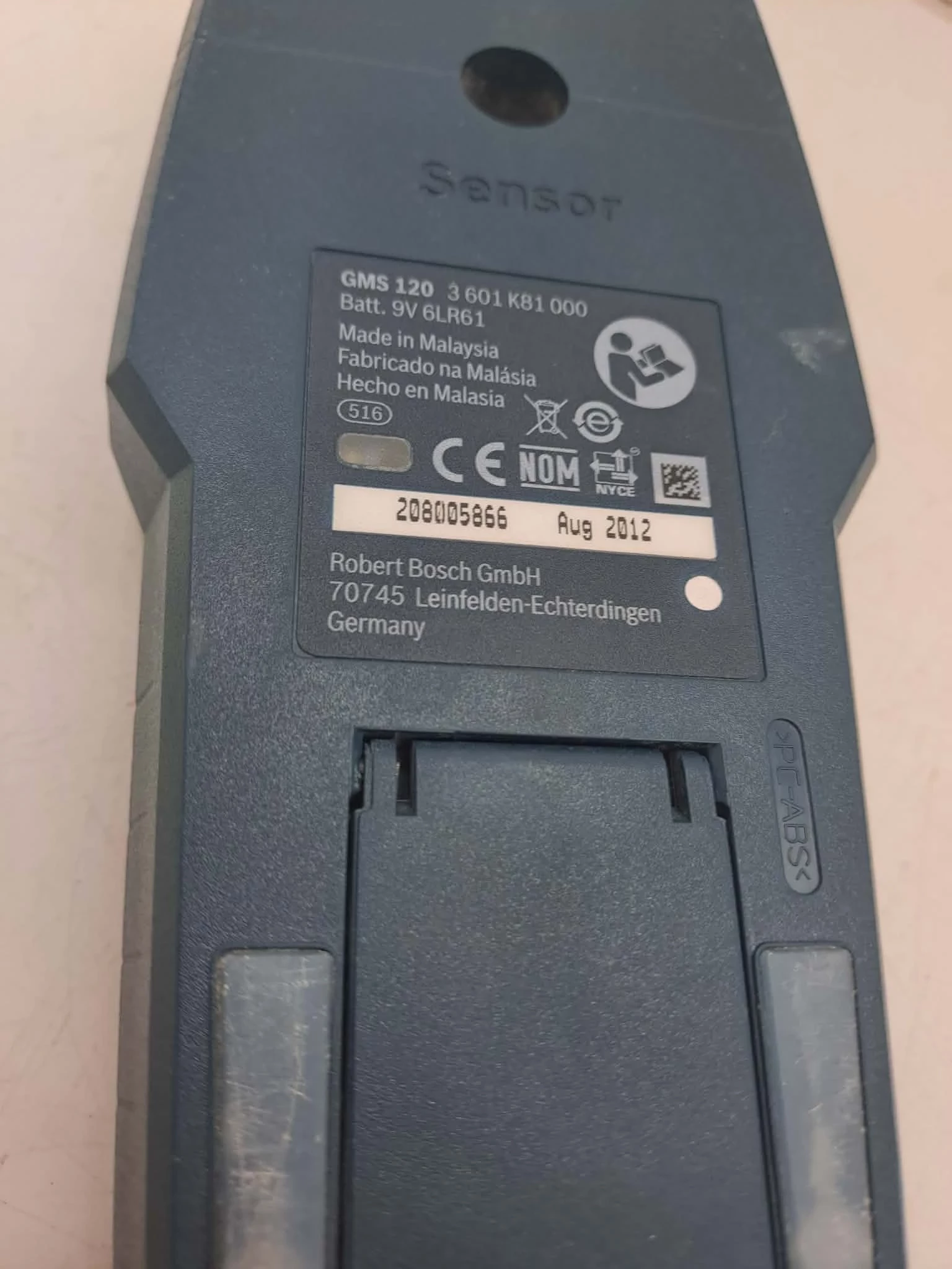 wykrywacz-bosch-professional-gms-120-stan-11323-2