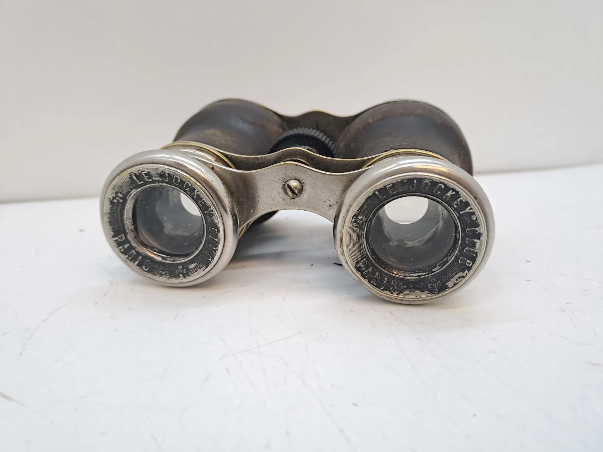 lornetka-le-jockey-club-paris-rodzaj-gadzetu-245105-1