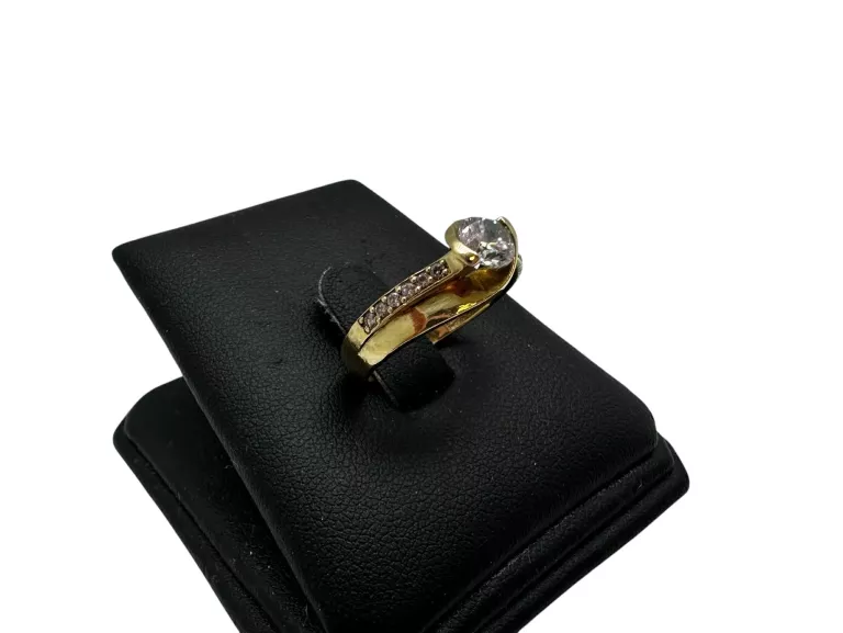 wyjatkowy-zloty-pierscionek-r15-333-250g-kamien-17088-128