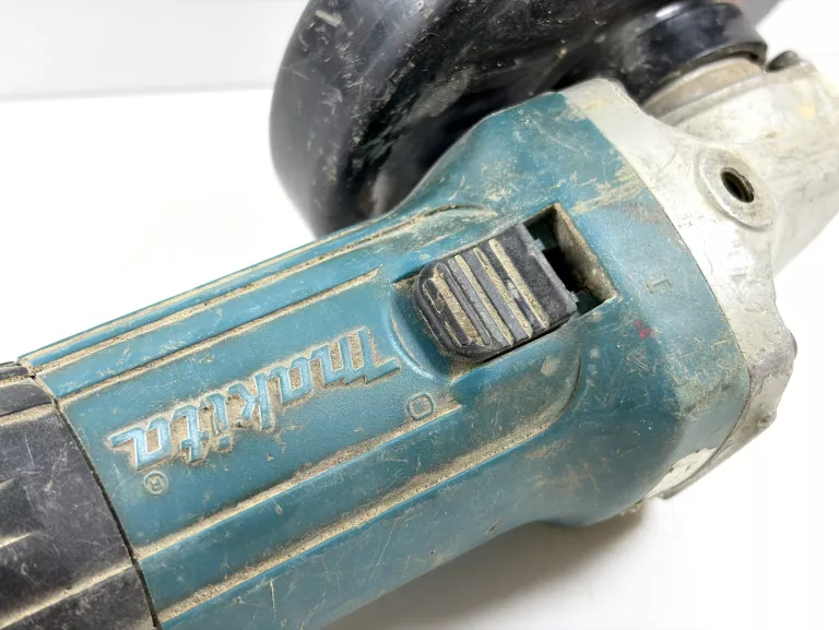 szlifierka-katowa-makita-ga5030r-720w-kod-producenta-ga5030r