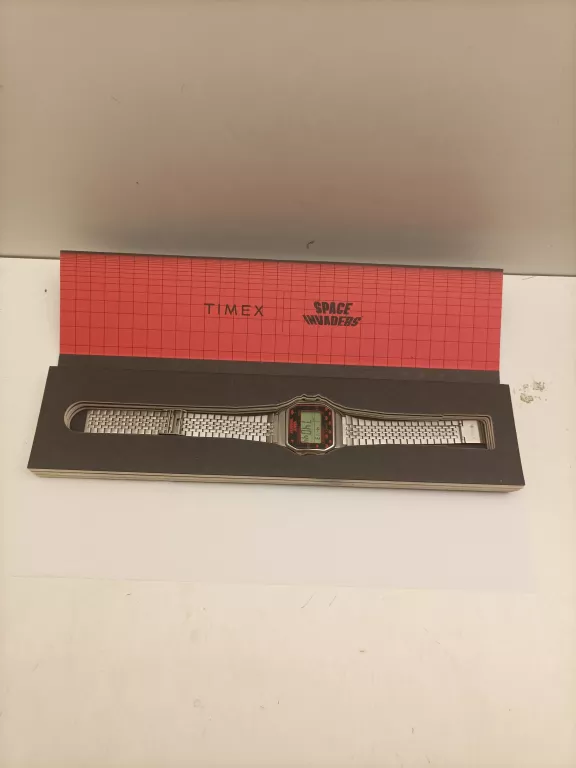 meski-zegarek-timex-tw2v30000-t80-space-invaders-cyfrowy-ean-gtin-194366178845