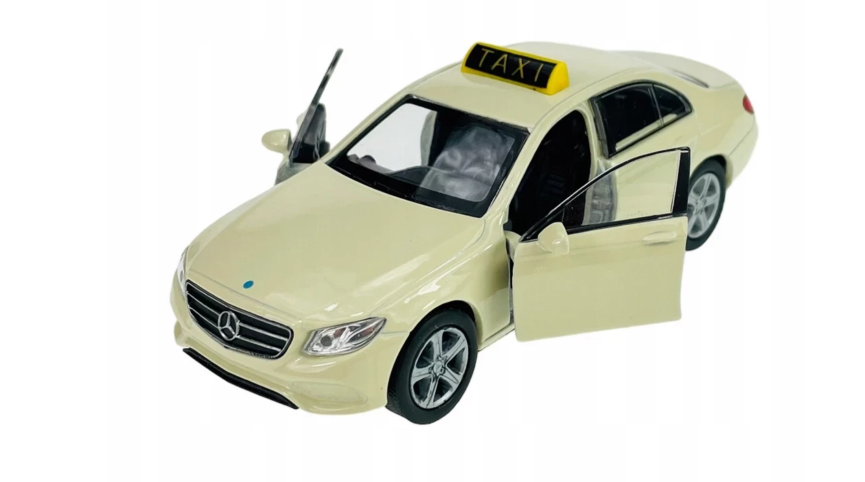 welly-2016-mercedes-benz-klasa-e-w213-taxi-134-glogowska-6-wroclaw-gracja