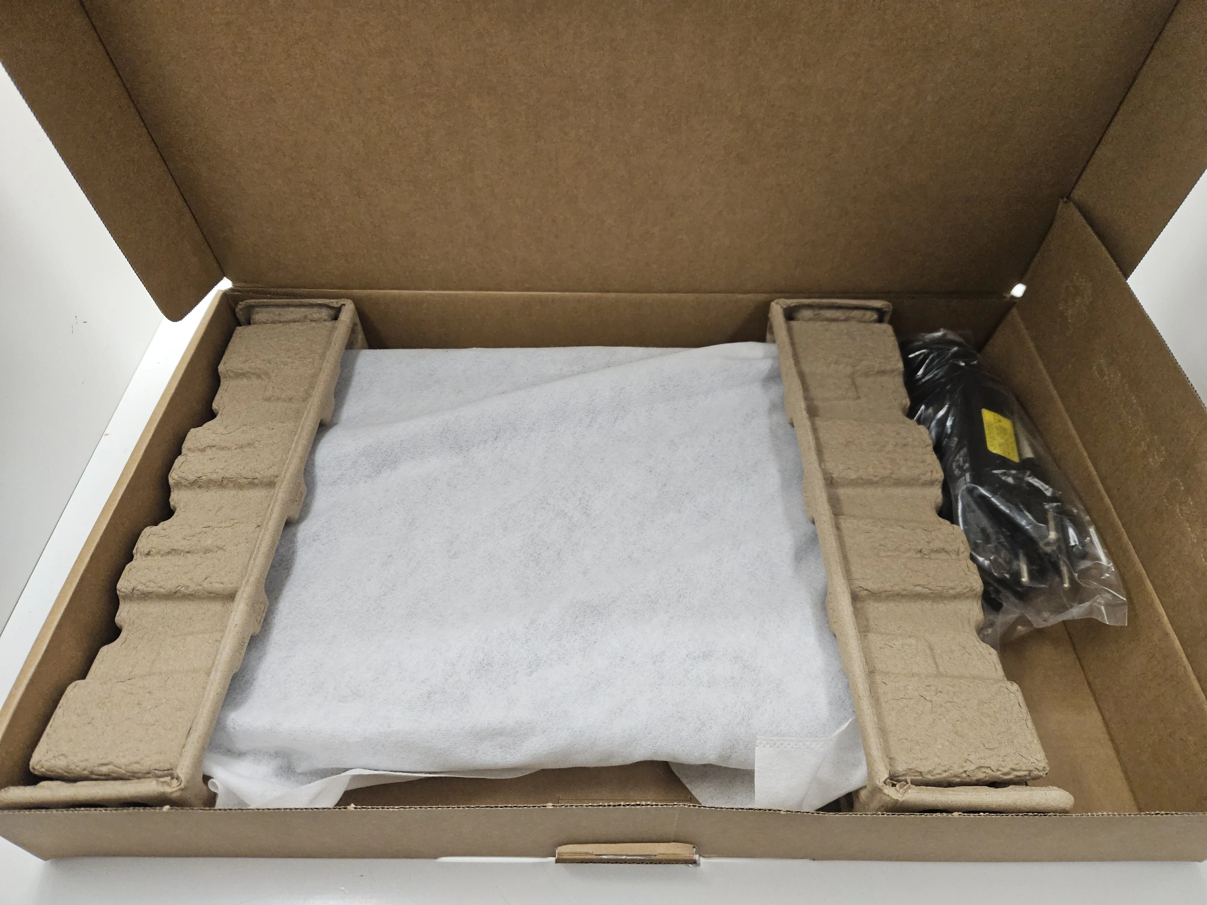 laptop-acer-extensa-15-156-intel-core-i5-16-gb-512-gb-kod-producenta-ex215-55-ep