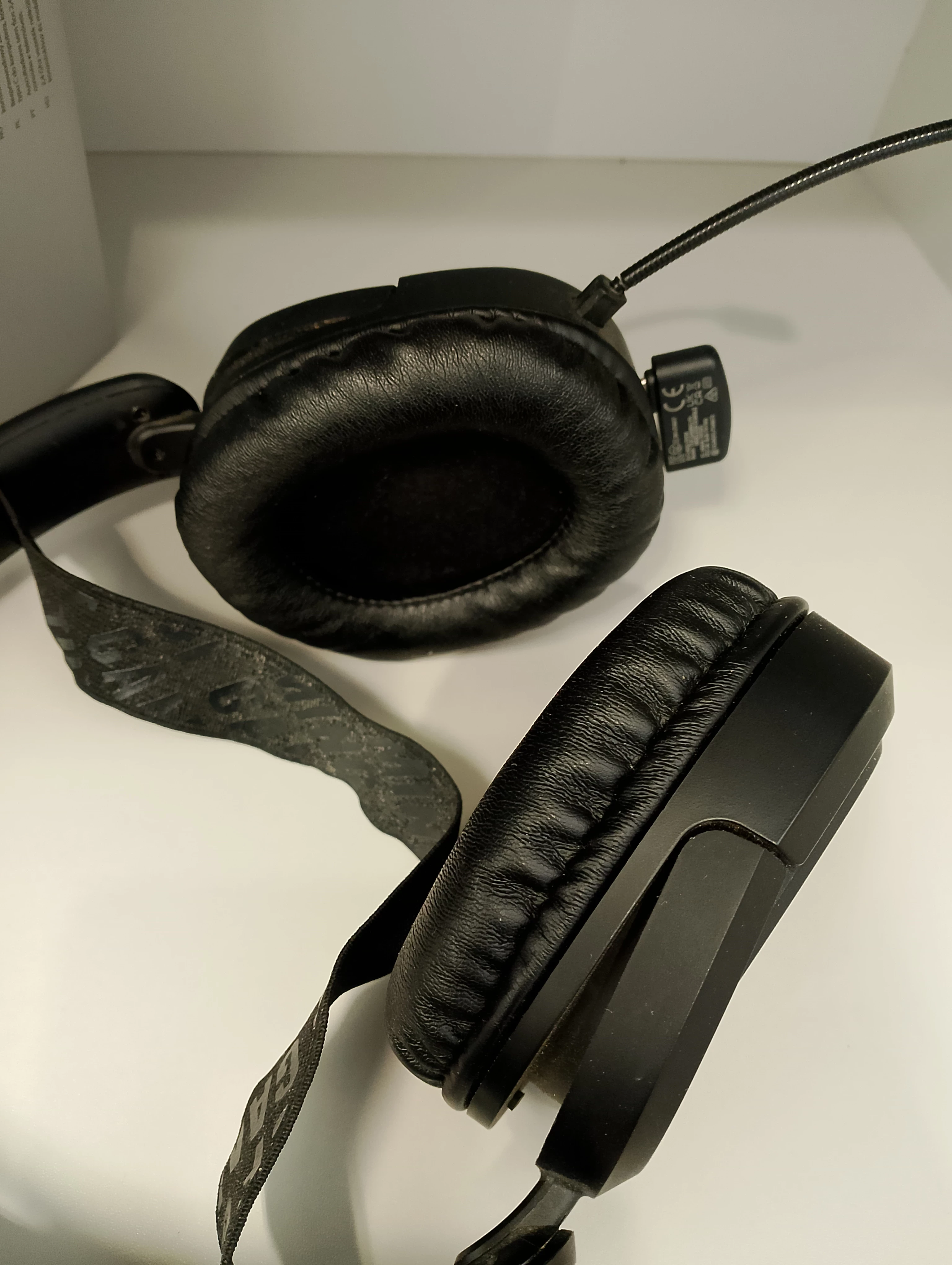 sluchawki-asus-tuf-gaming-h1-stan-11323-2