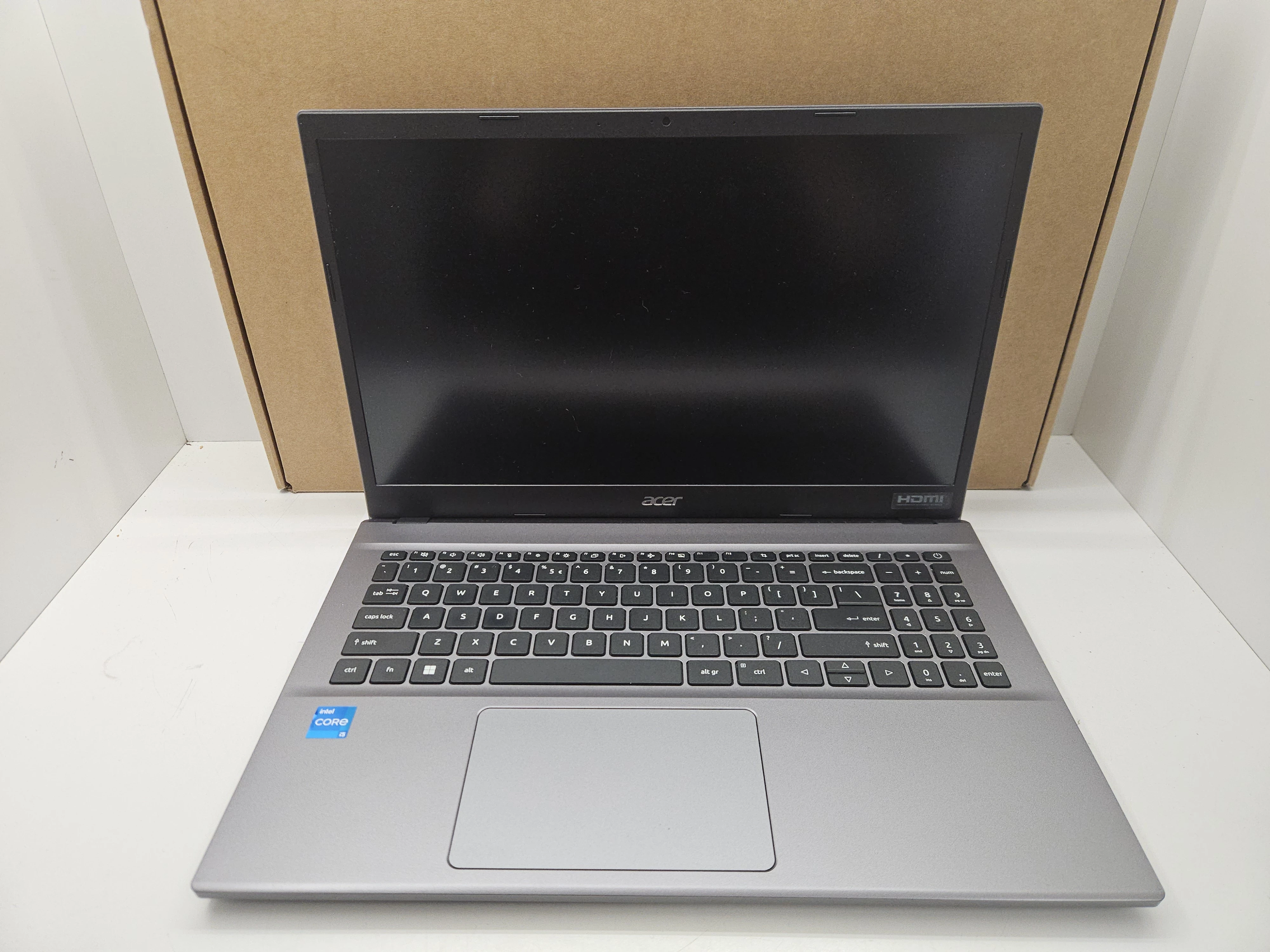 laptop-acer-extensa-15-156-intel-core-i5-16-gb-512-gb-liczba-rdzeni-procesora-4329-9