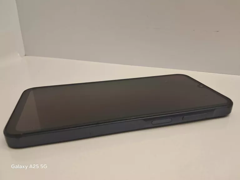 telefon-galaxy-a-15-przekatna-ekranu-650