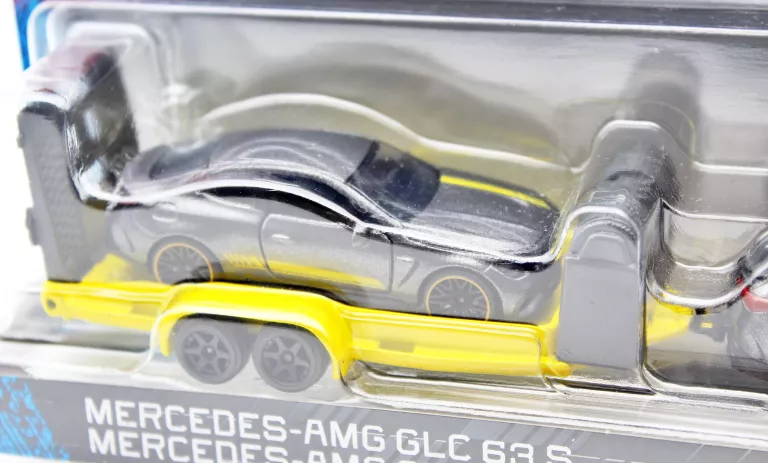 auto-metal-majorette-mercedes-amg-glc-63-s-mercedes-amg-cle-53-marka-248811-1952477