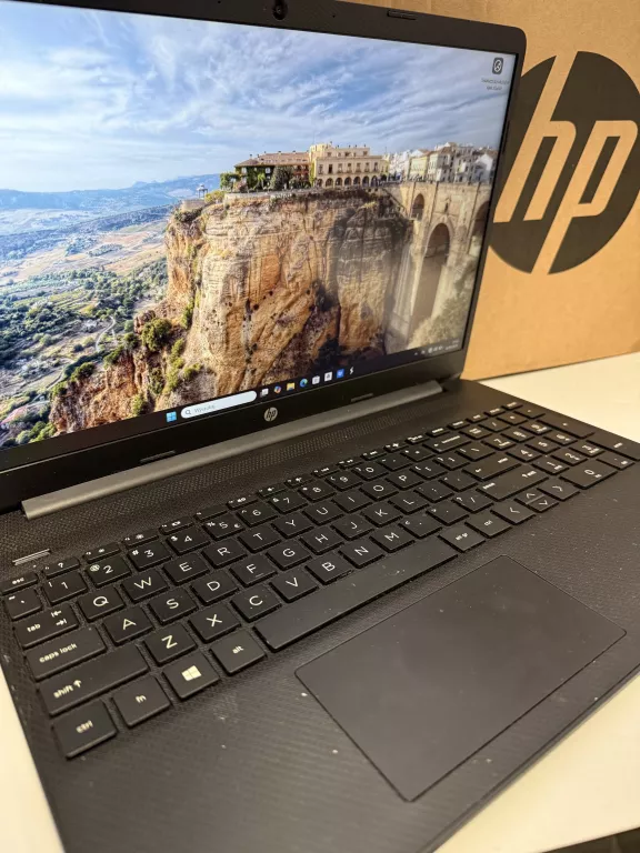 hp-15s-ryzen-5-3500u-pelny-zestaw-256-ssd-8gb-ram-stan-11323-2
