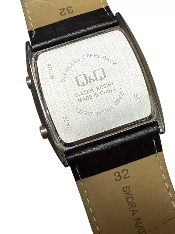 zegarek-meski-qq-m101-341-led-watch-ksztalt-koperty-129223-1778595