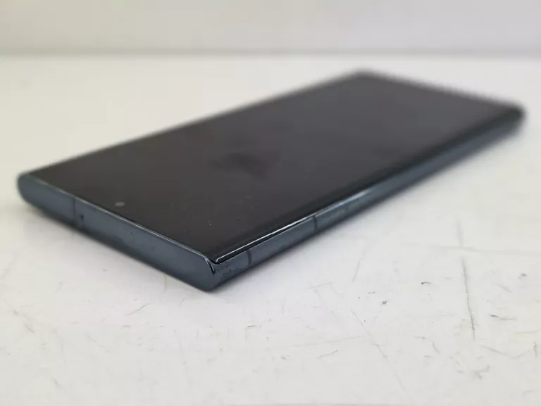 telefon-samsung-galaxy-s22-ultra-12256-gb-ds-pudelko-przekatna-ekranu-680