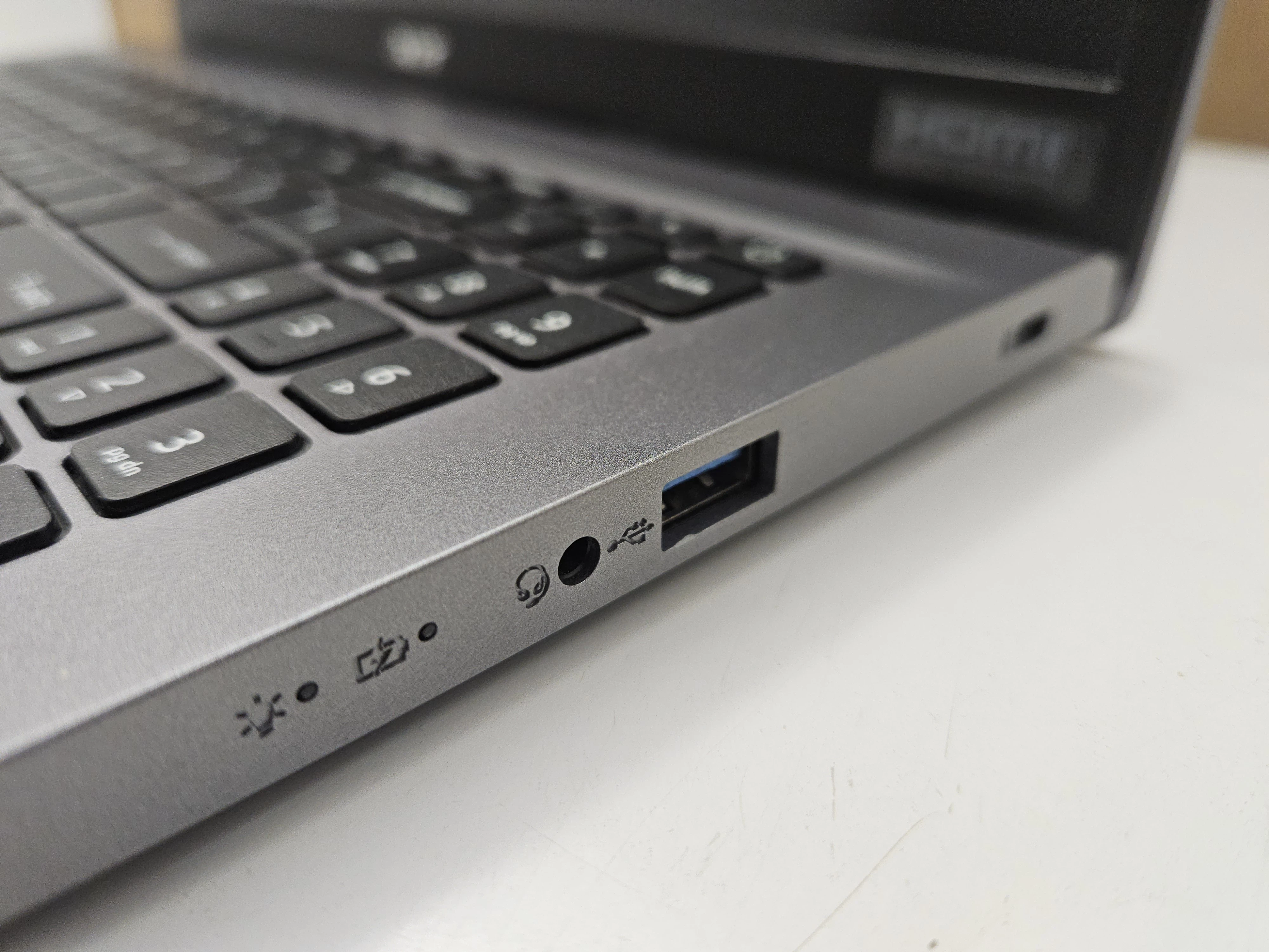 laptop-acer-extensa-15-156-intel-core-i5-16-gb-512-gb-system-operacyjny-201865-988426