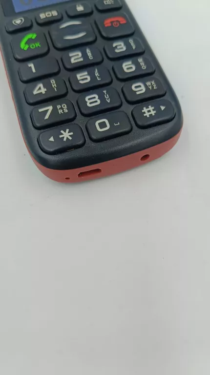 telefon-maxcom-mm428bb-typ-202685-212933