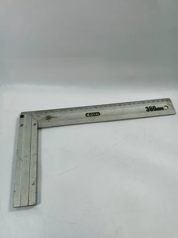 katownik-coval-300mm-wyszynskiego-24-tczew