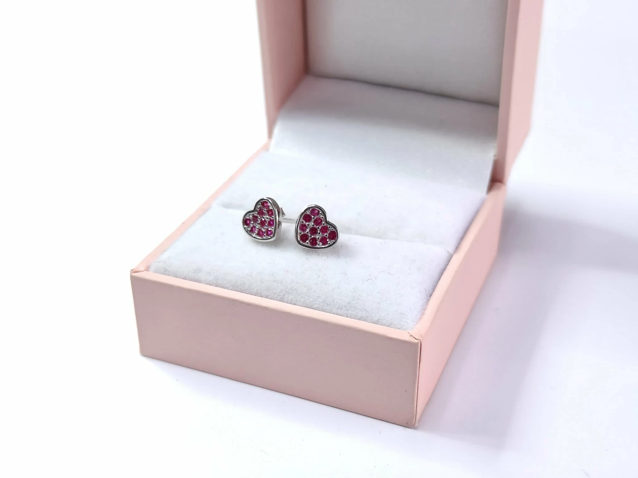 urocze-minimalistyczne-srebrne-kolczyki-serduszka-srebro-925-100-g-11-listopada-4-lask-palladium