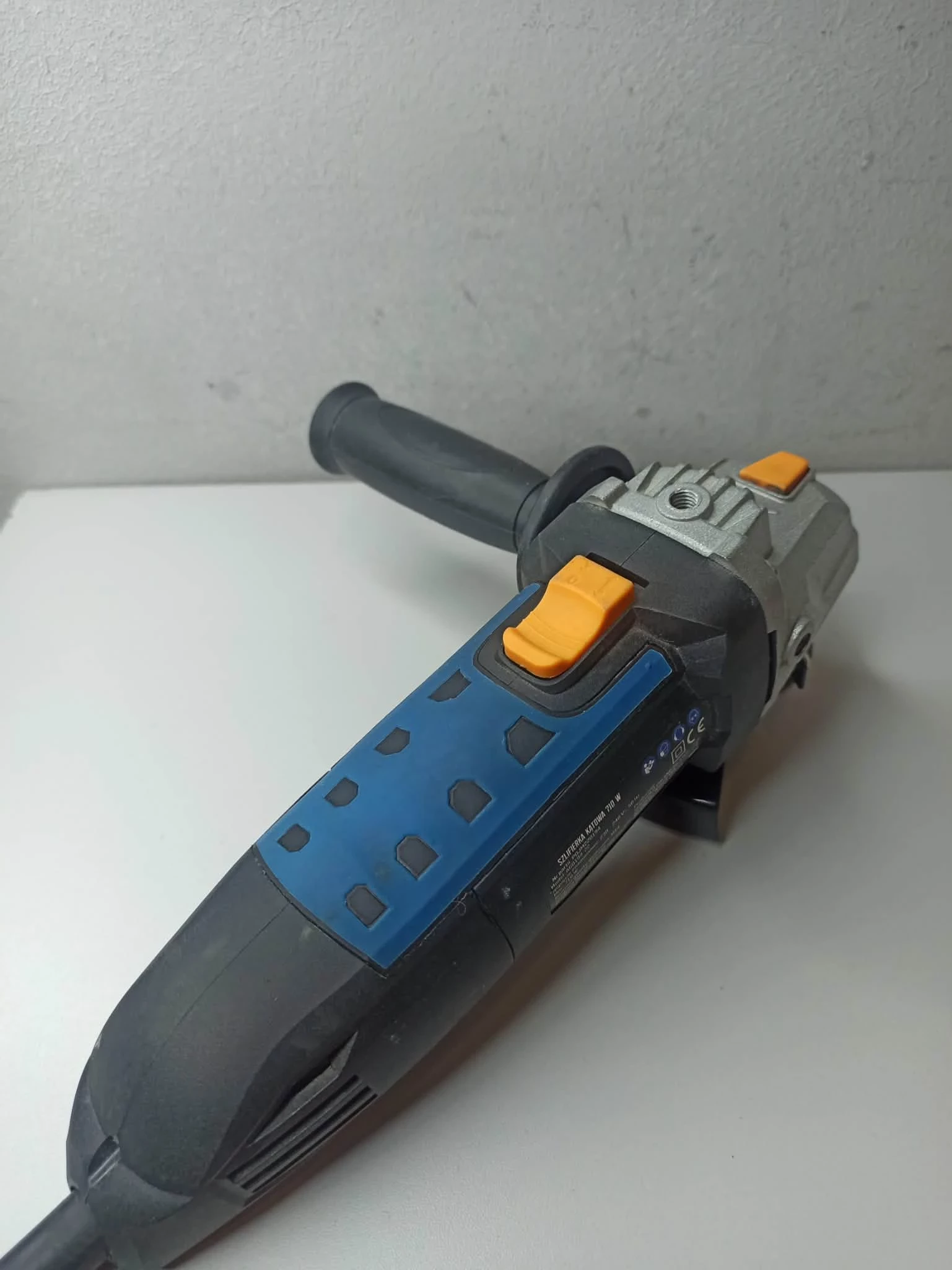 niteo-ag0194-22-szlifierka-710w-rodzaj-zasilania-128529-2