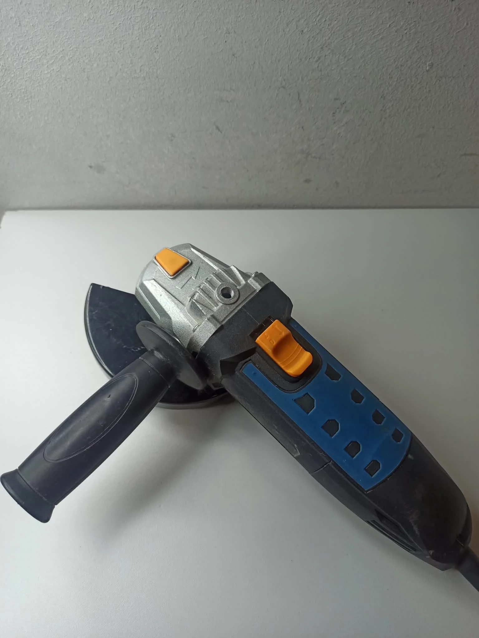 niteo-ag0194-22-szlifierka-710w-katowicka-9-myslowice