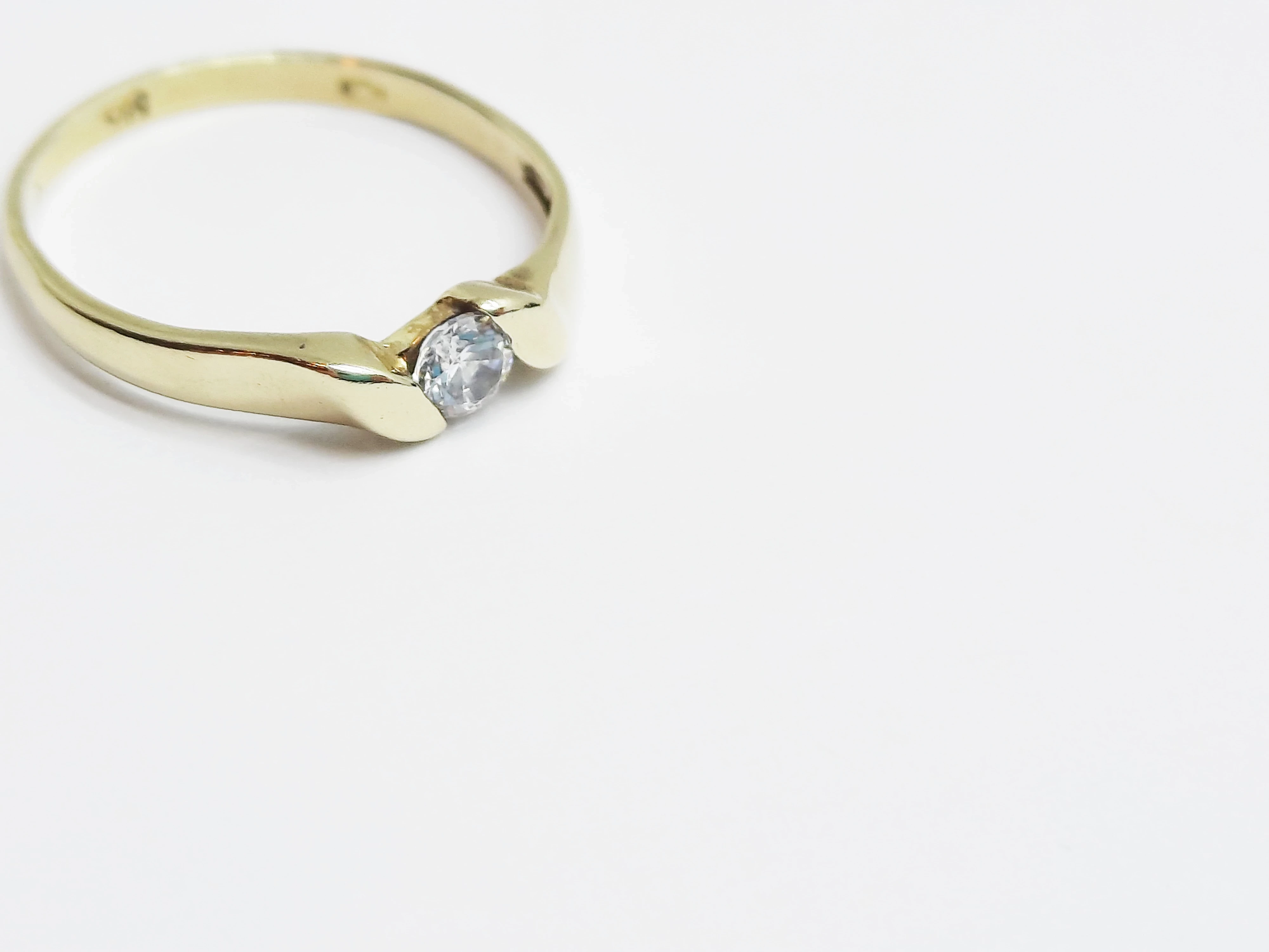 wyrob-jubilerski-uzywany-pierscionek-585-material-15835-2