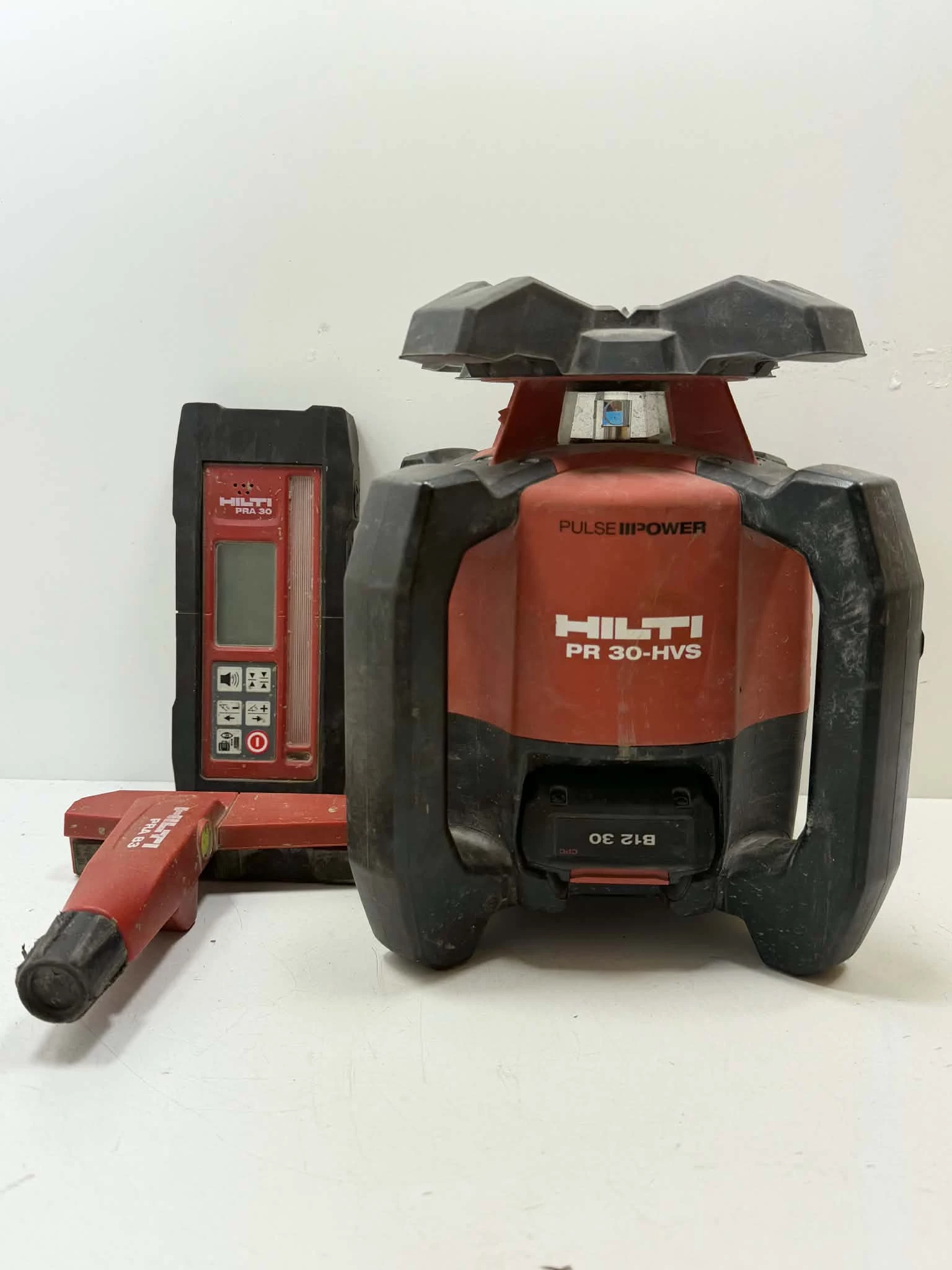 niwelator-laserowy-hilti-pr-30-hvs-targowa-41-warszawa