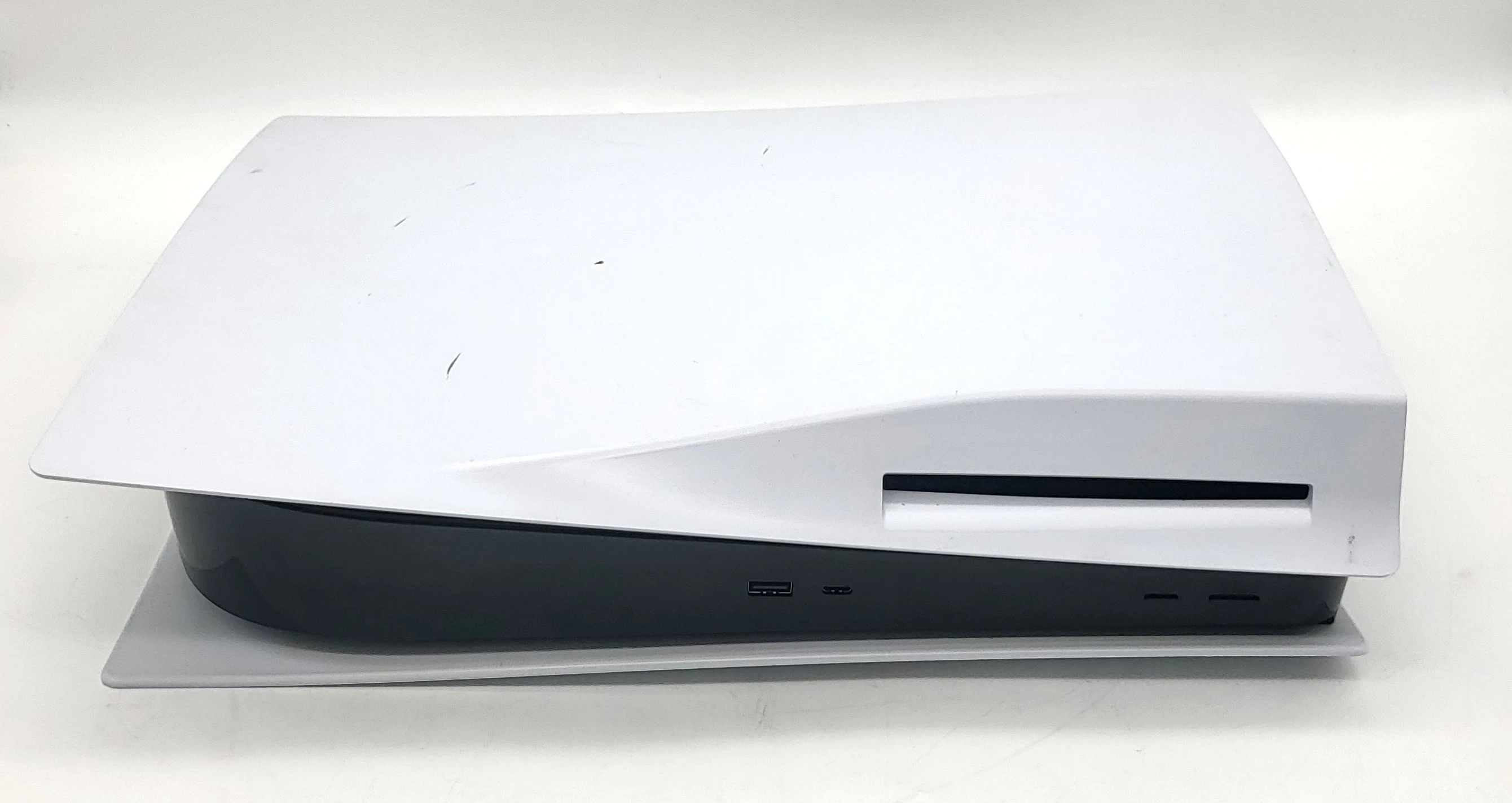 konsola-ps5-2x-pad-producent-248914-1705040