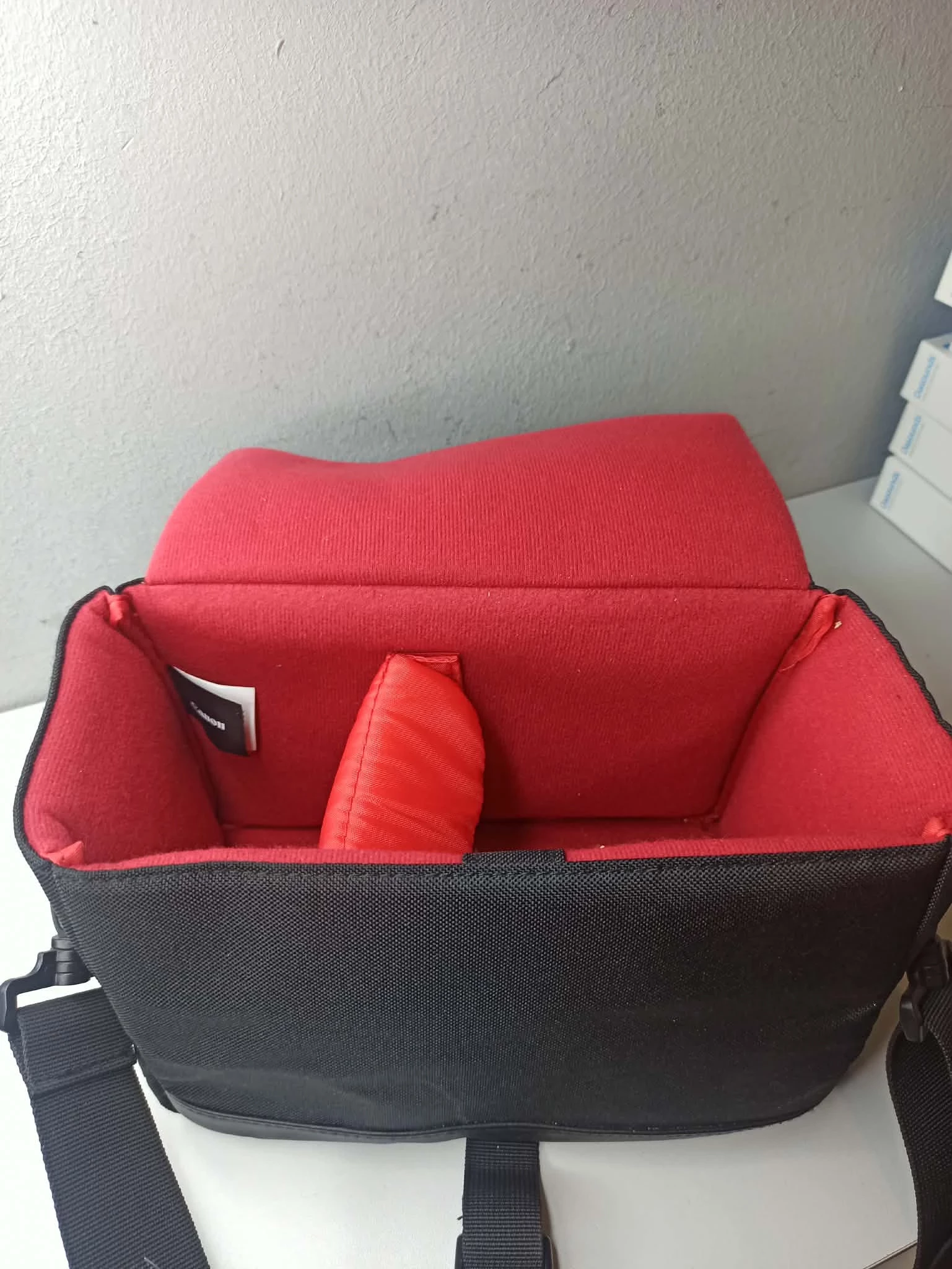 torba-fotograficzna-canon-sb130-czarna-model-sb130