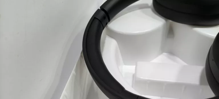 sluchawki-ugreen-studio-max2-wireless-headphones-kolor-dominujacy-129357-3