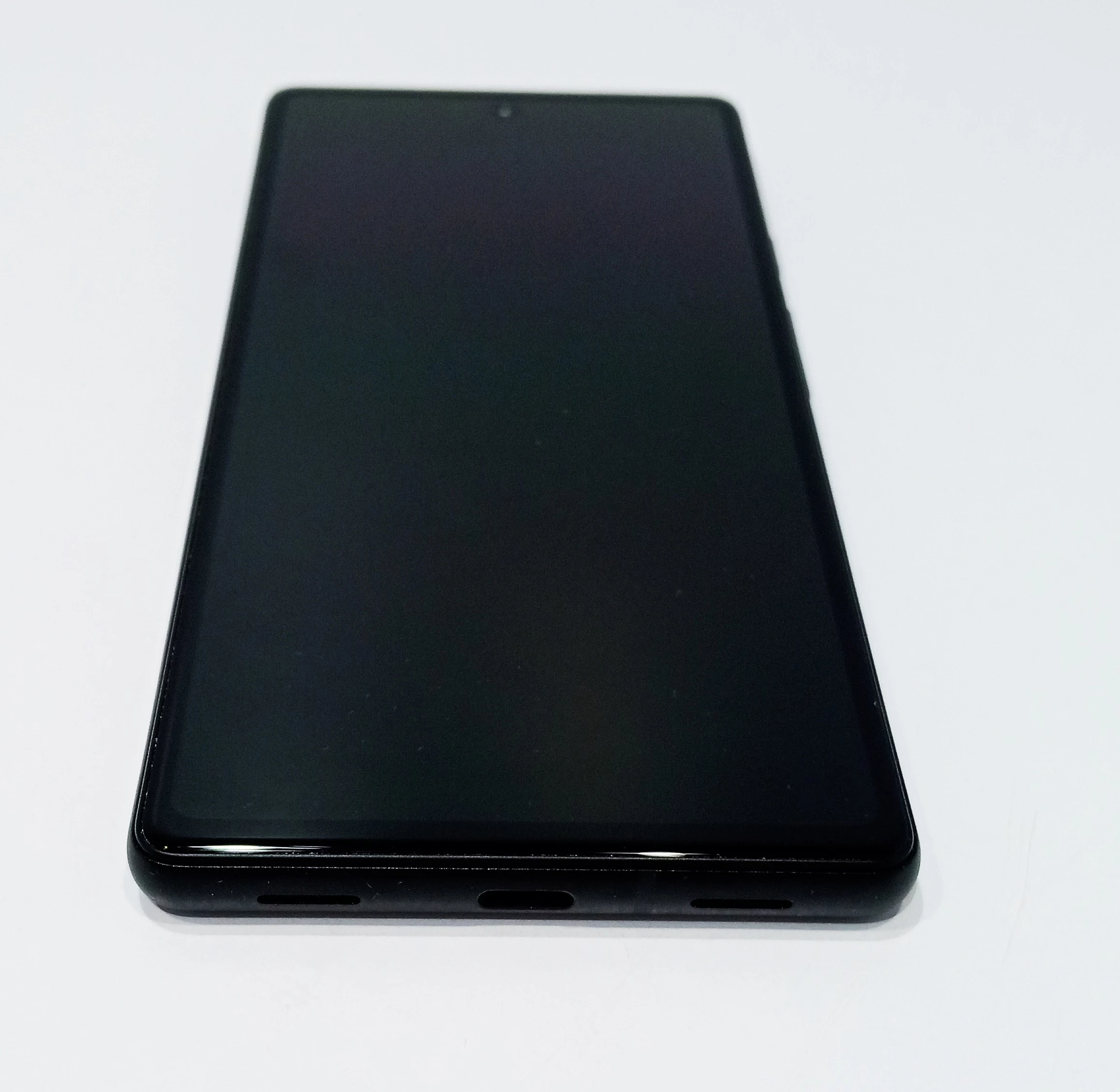 telefon-google-pixel-6a-6128gb-ean-gtin-5055015419076