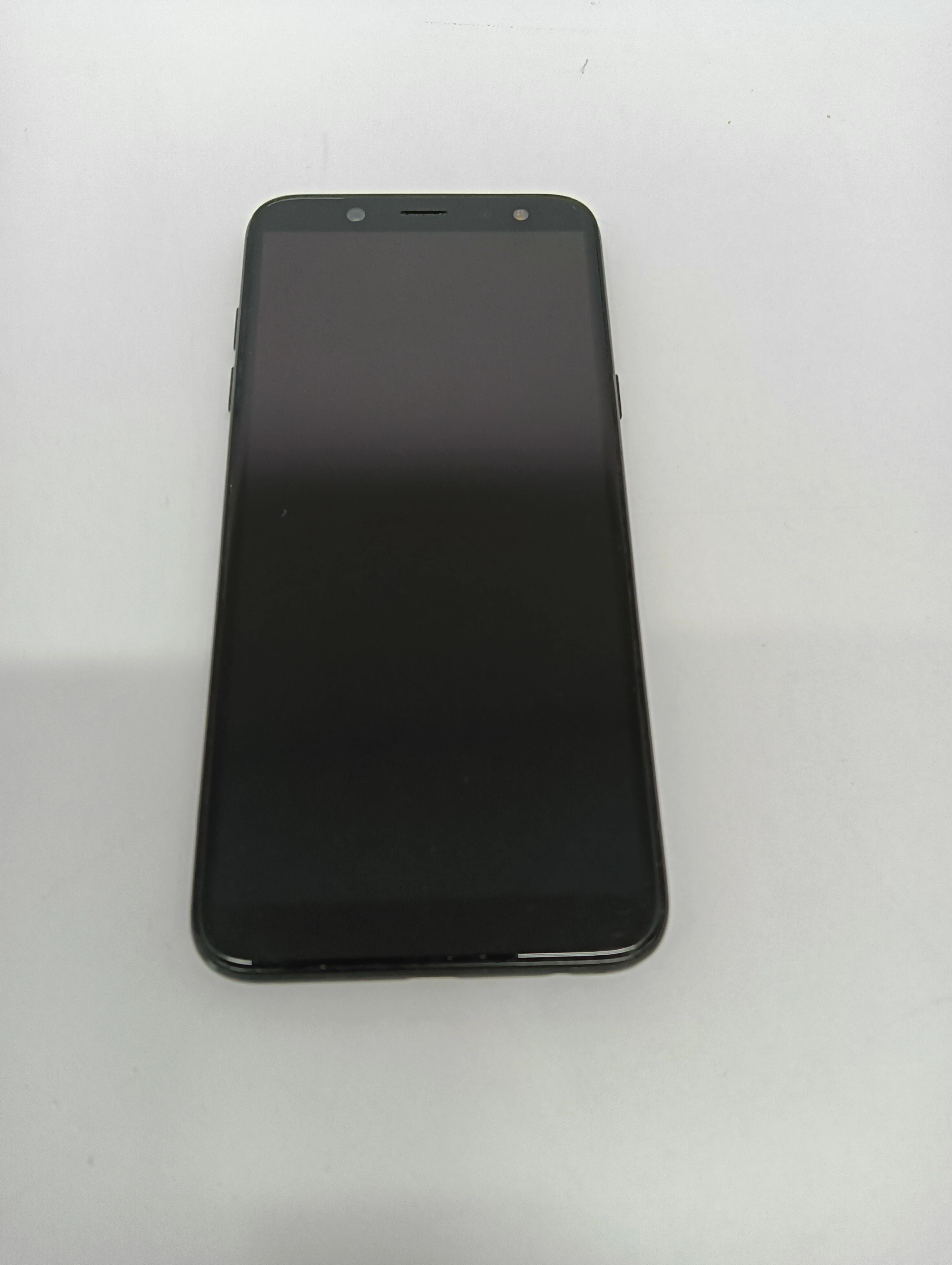 telefon-samsung-galaxy-a6-ean-gtin-8033779044311