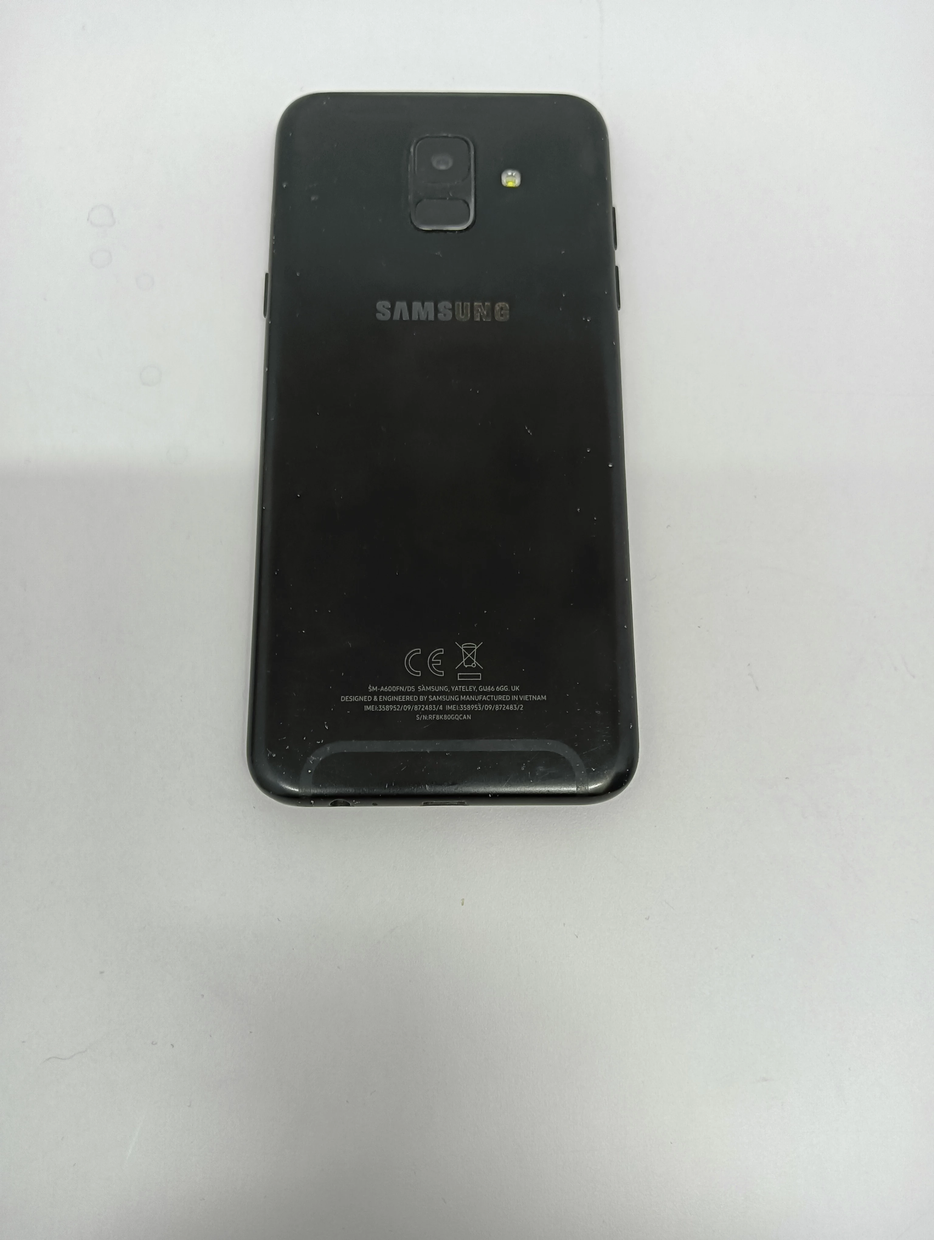telefon-samsung-galaxy-a6-wbudowana-pamiec-202869-214197