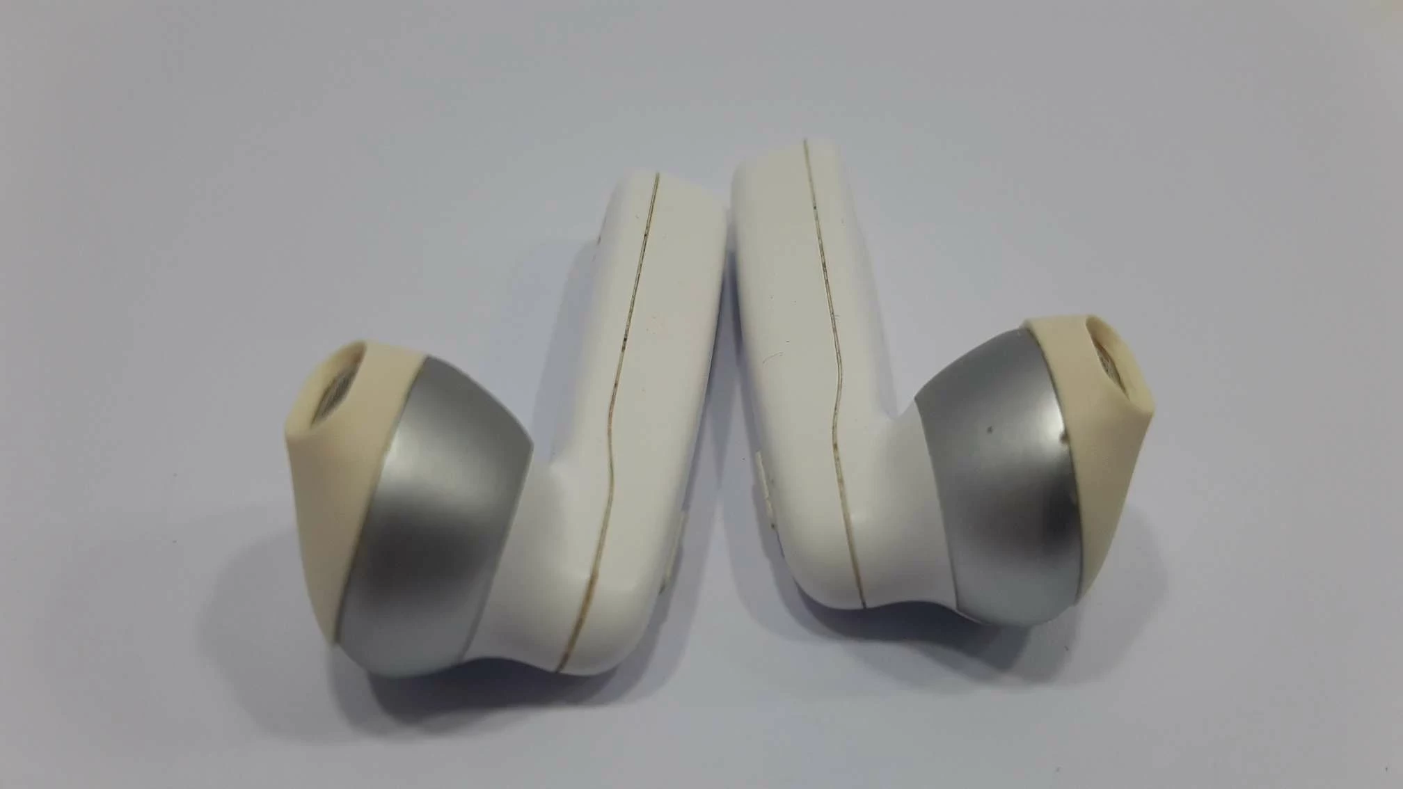 jbl-tune-220-tws-kolor-dominujacy-129357-2