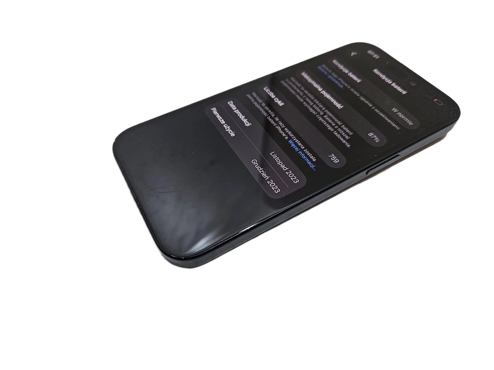 apple-iphone-15-6256-gb-5g-bateria-87-przekatna-ekranu-610