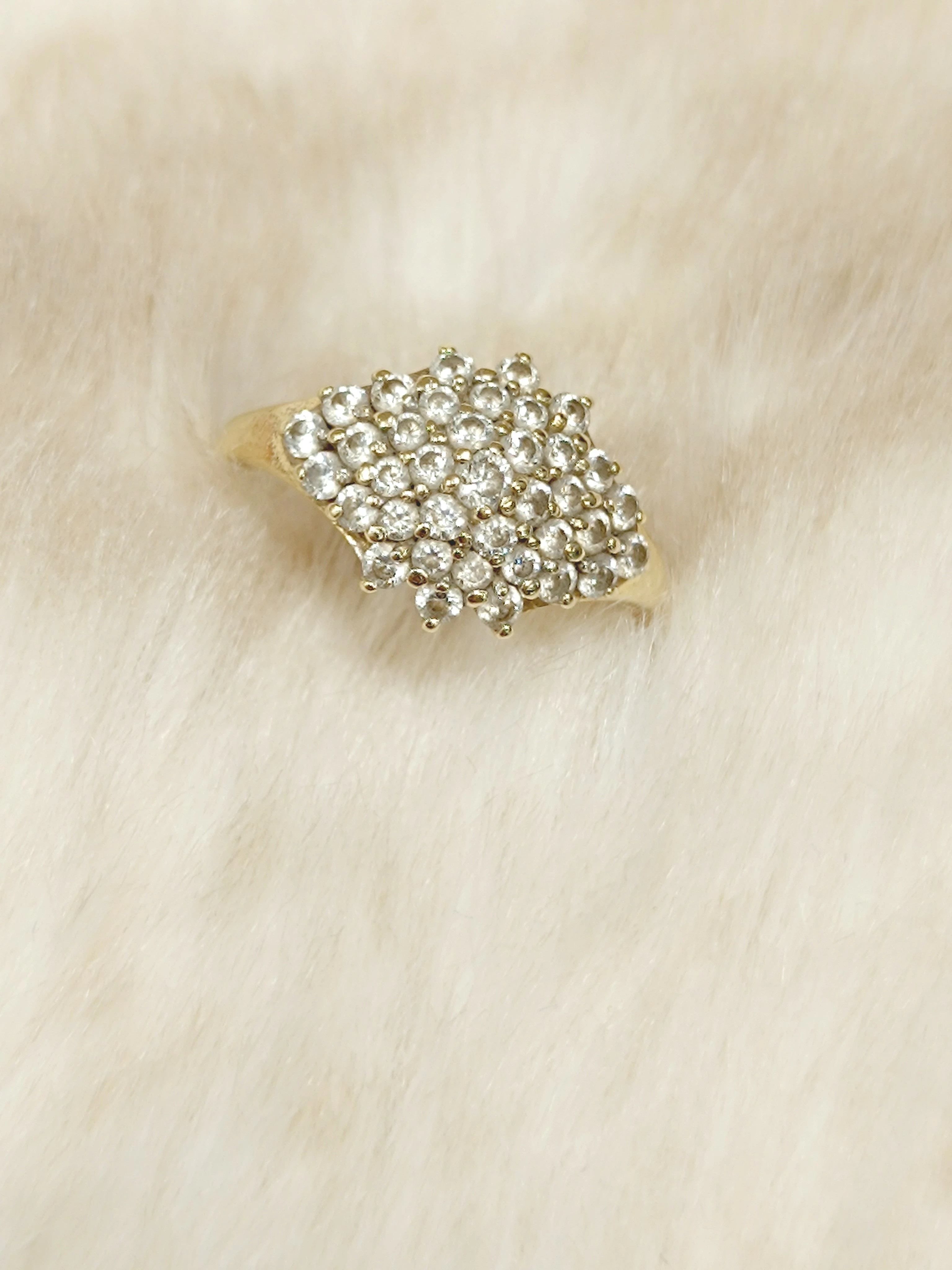 zloty-pierscionek-z-cyrkoniami-p585-r12-230g-sienkiewicza-58a-malbork