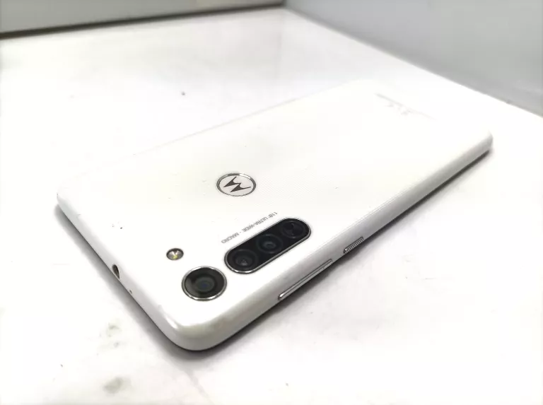 telefon-motorola-moto-g8-power-464gb-wbudowana-pamiec-202869-214193