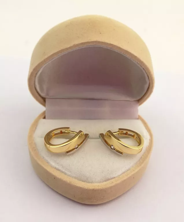 zlote-kolczyki-z-bialym-zlotem-kolka-cyrkonie-585-303g-material-15835-2