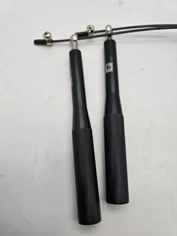 skakanka-szybkosciowa-iq-projump-metalowa-linka-stan-11323-2