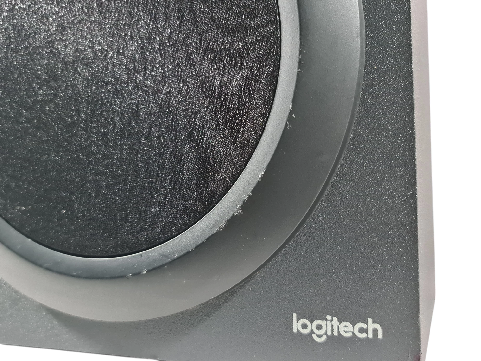 zestaw-glosnikow-21-logitech-z333-8-w-czarny-moc-subwoofera-rms-2400