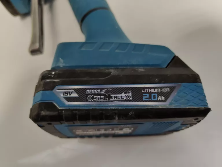 przyssawka-wibracyjna-do-plytek-dedra-ded6912-aku-18v-2ah-marka-248811-950237