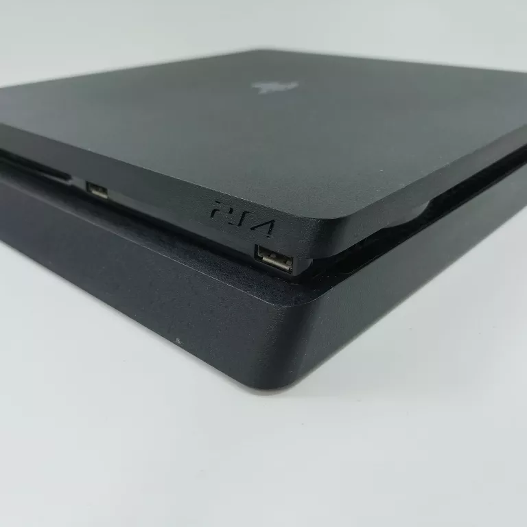 playstation-4-1tb-z-3-grami-mega-okazja-liczba-kontrolerow-w-zestawie-205994-225554