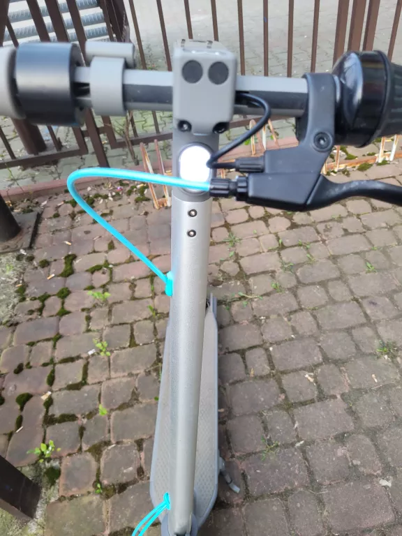 hulajnoga-elektryczna-motus-scooty-10-lad-kolor-249512-1647413