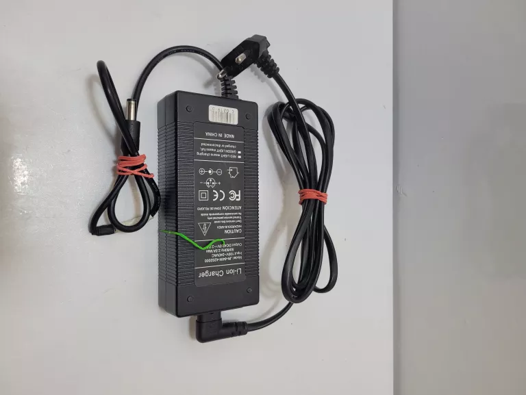 hulajnoga-elektryczna-motus-scooty-10-lad-stan-11323-2