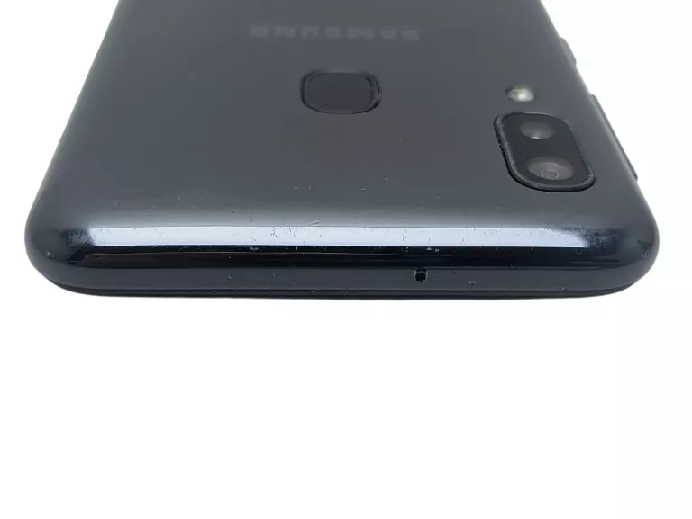 smartfon-samsung-galaxy-a20e-3-gb-32-gb-4g-lte-czarny-ean-gtin-887276343006