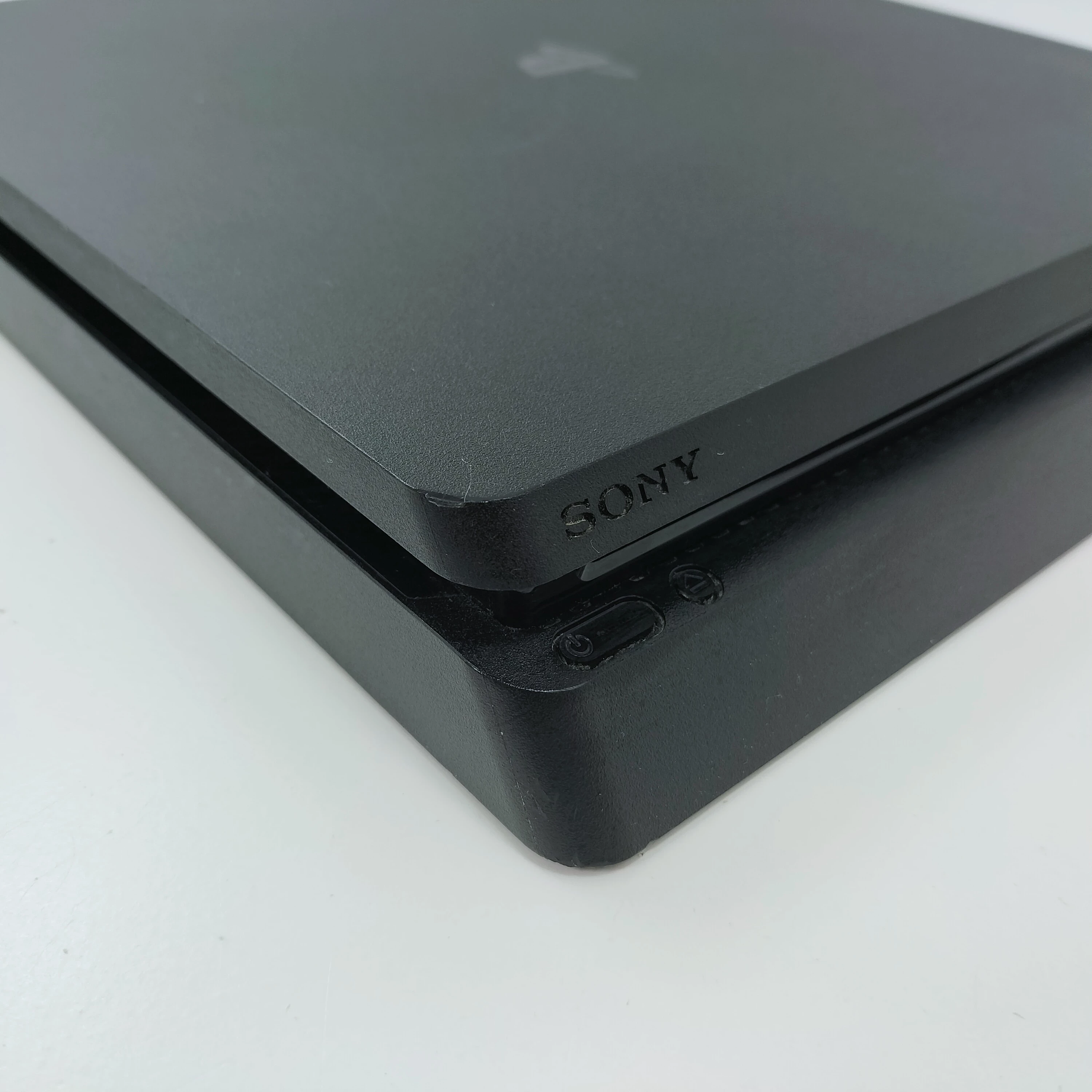 playstation-4-1tb-z-3-grami-mega-okazja-wersja-130590-1