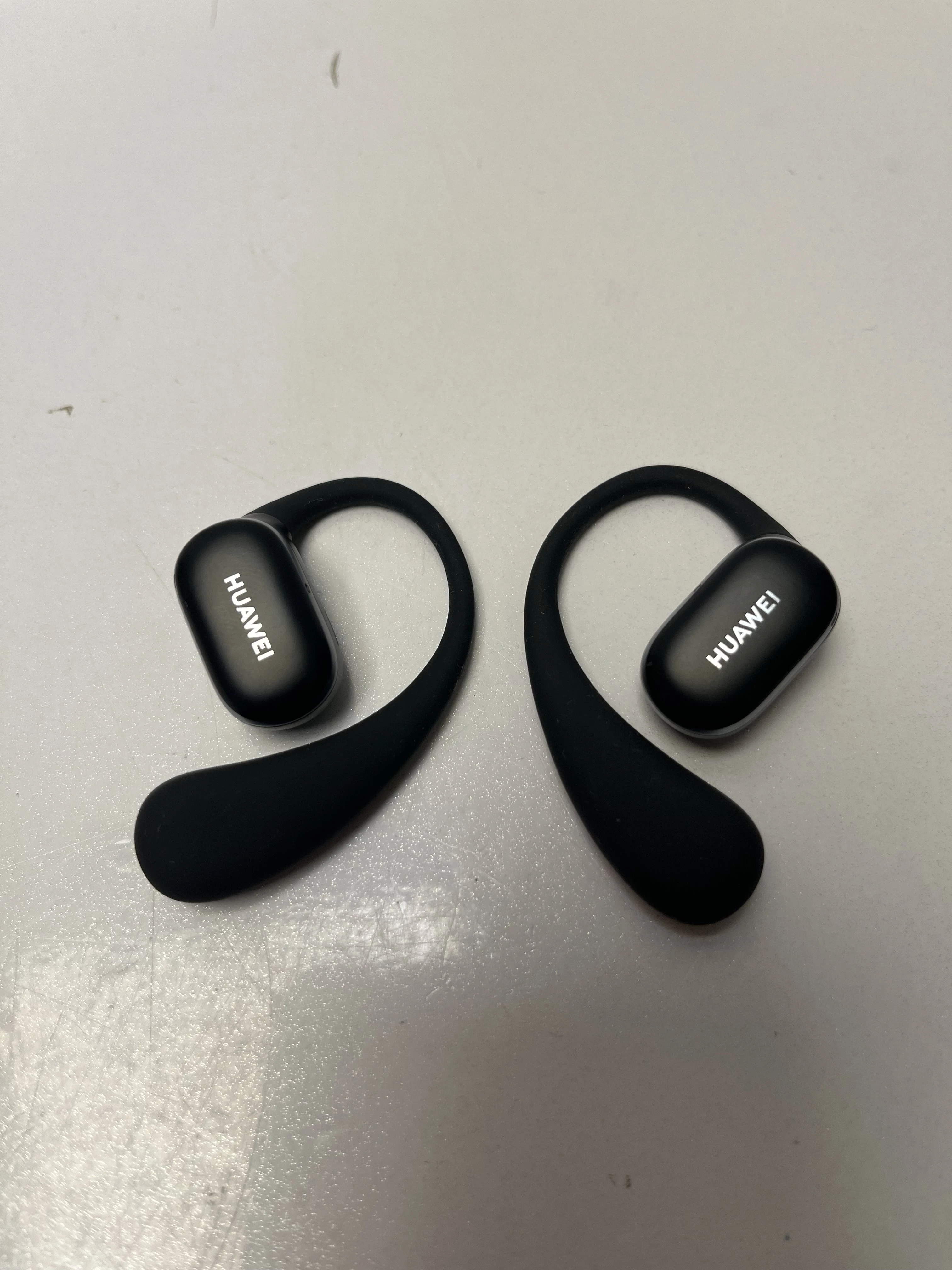 sluchawki-bezprzewodowe-z-przewodnictwem-powietrznym-huawei-freearc-kolor-dominujacy-129357-3