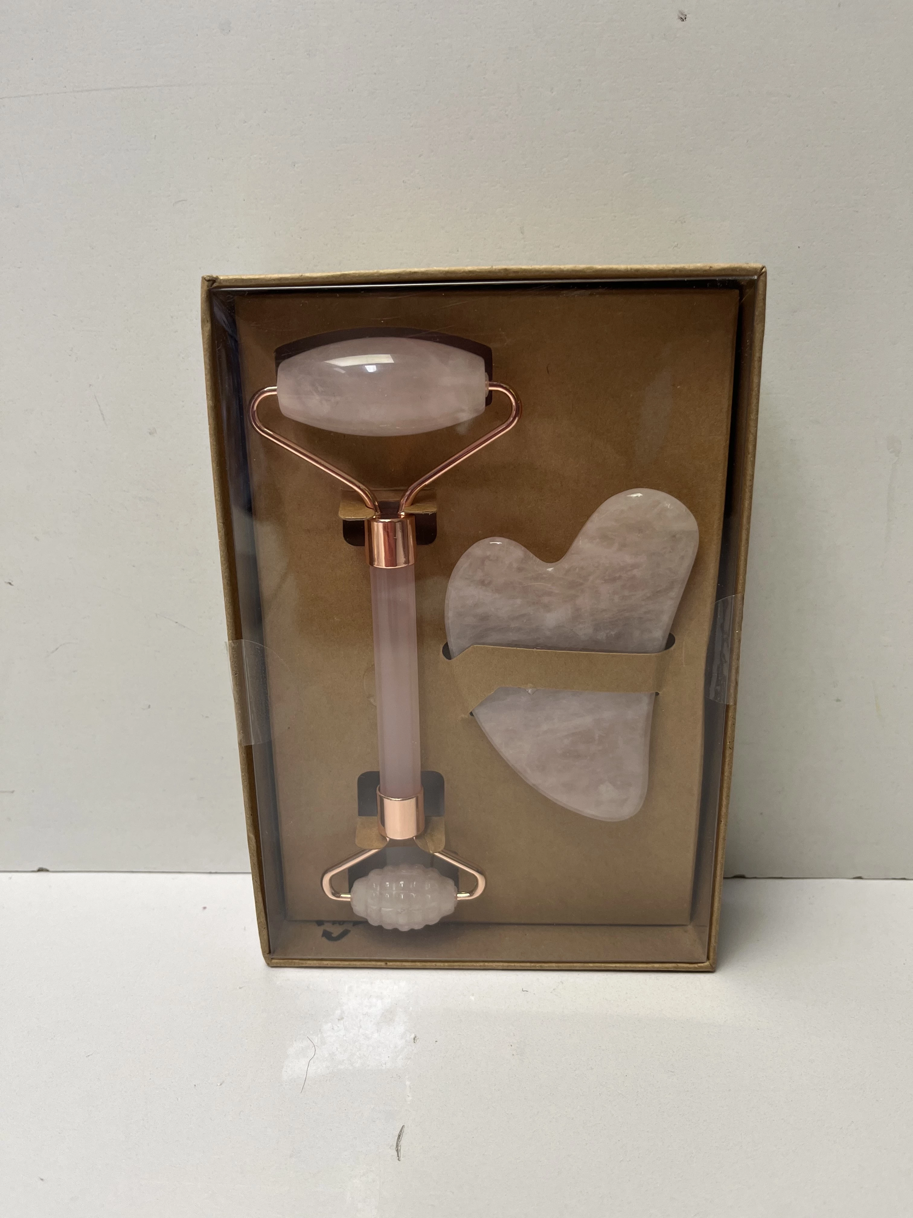 masazer-do-twarzy-i-kamien-do-masazu-vallsta-rozowy-osiedle-teatralne-3u15-krakow