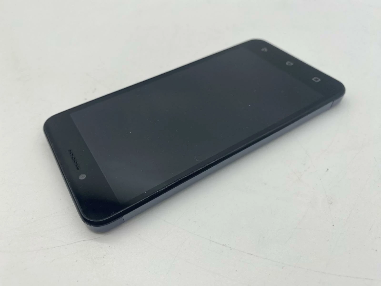 telefon-lenovo-k10-stan-11323-2