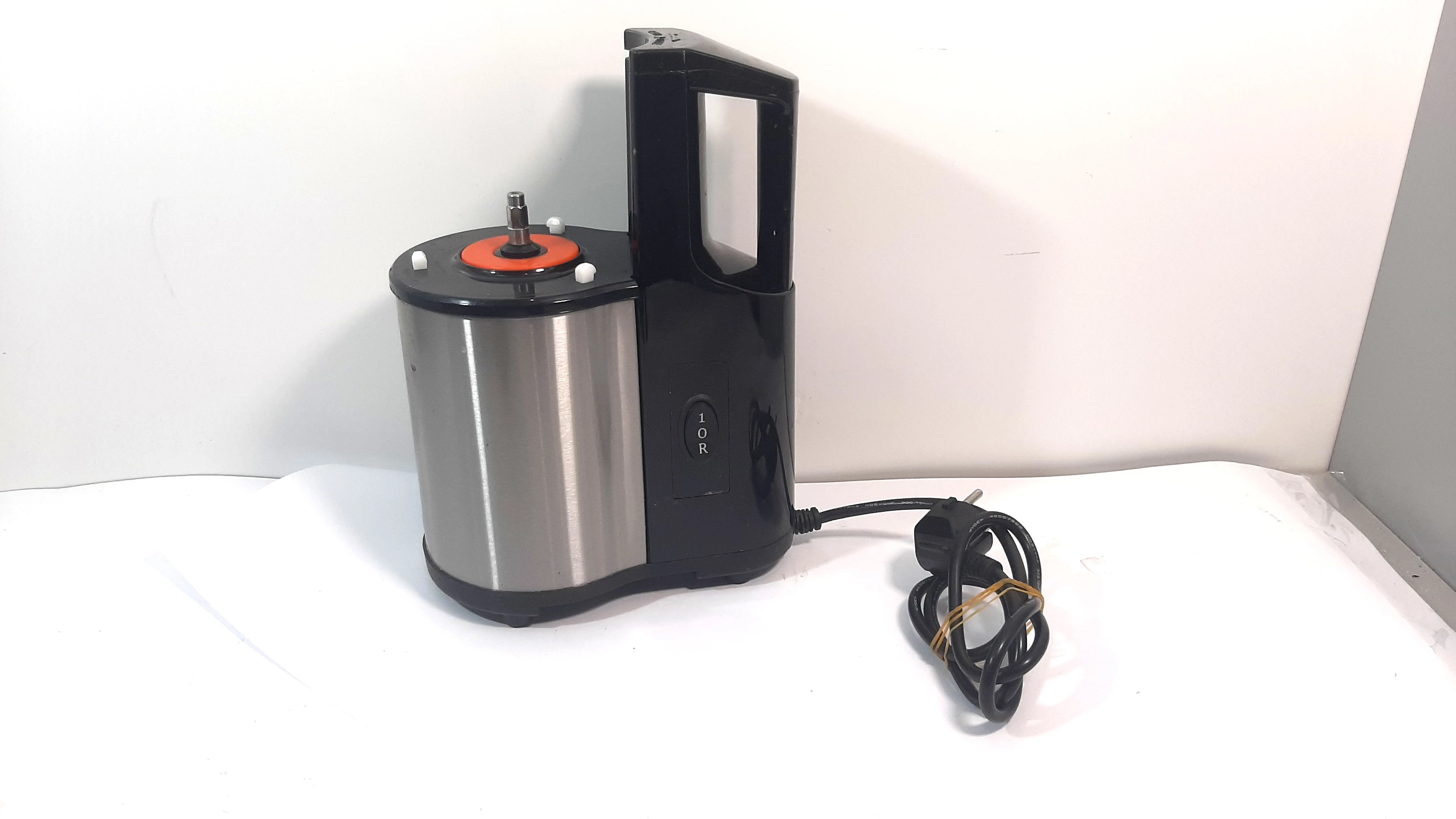 wyciskarka-do-sokow-mpm-mso-12m-kolor-dominujacy-129357-3