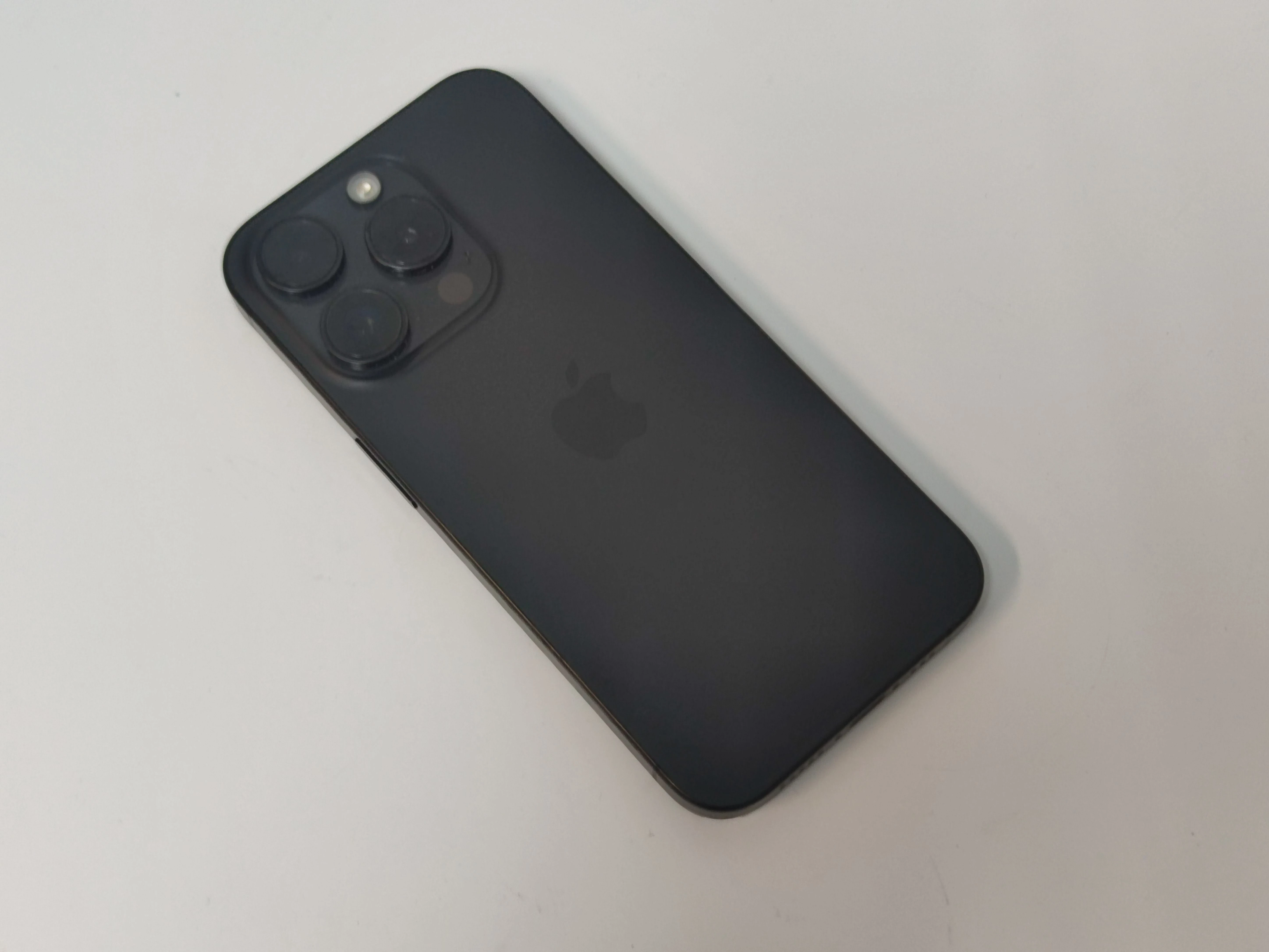 telefon-apple-iphone-15-pro-88-256-gb-system-operacyjny-4388-7